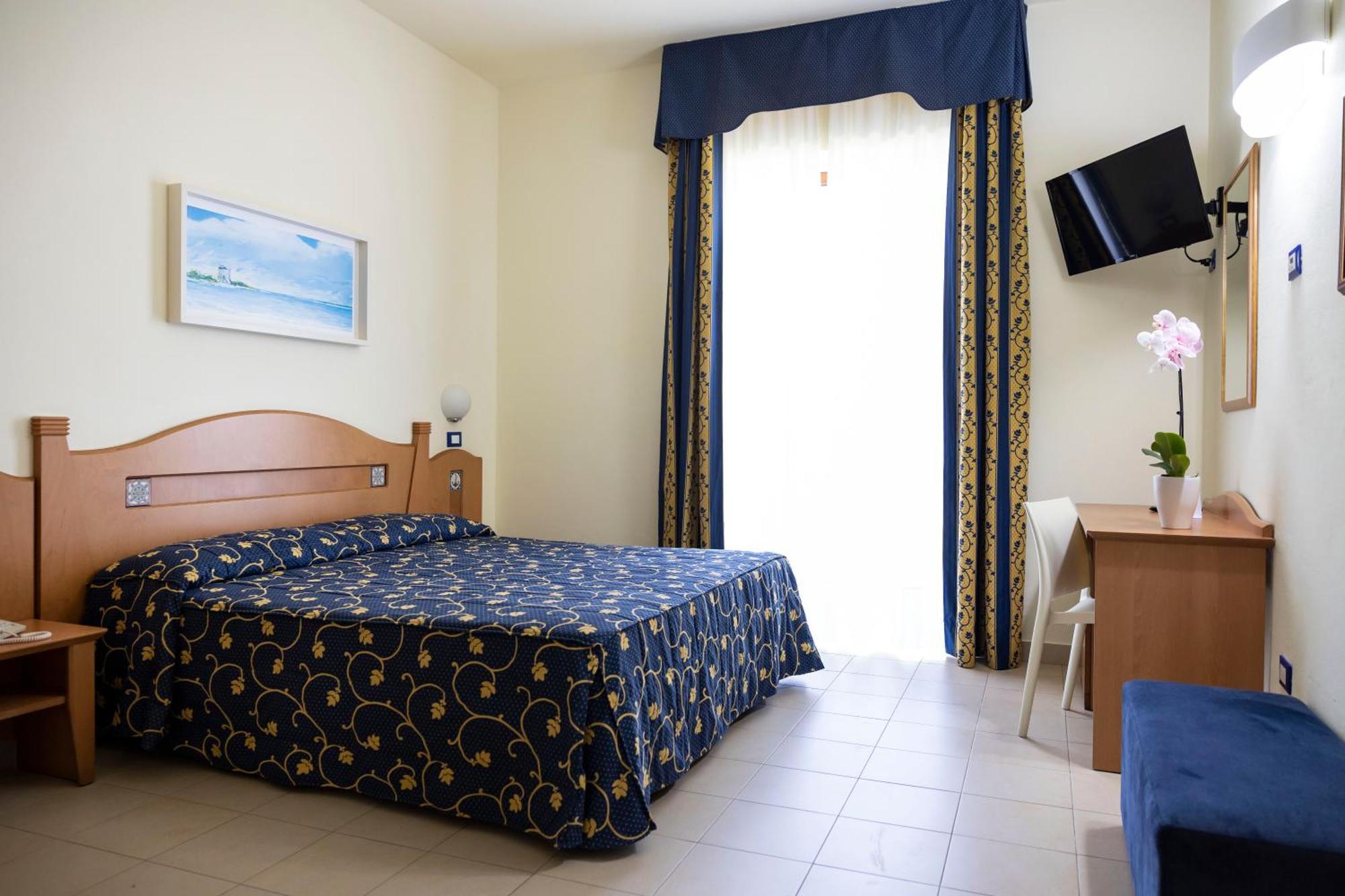 Double or Twin Room with Garden View,1588097950:JPEG