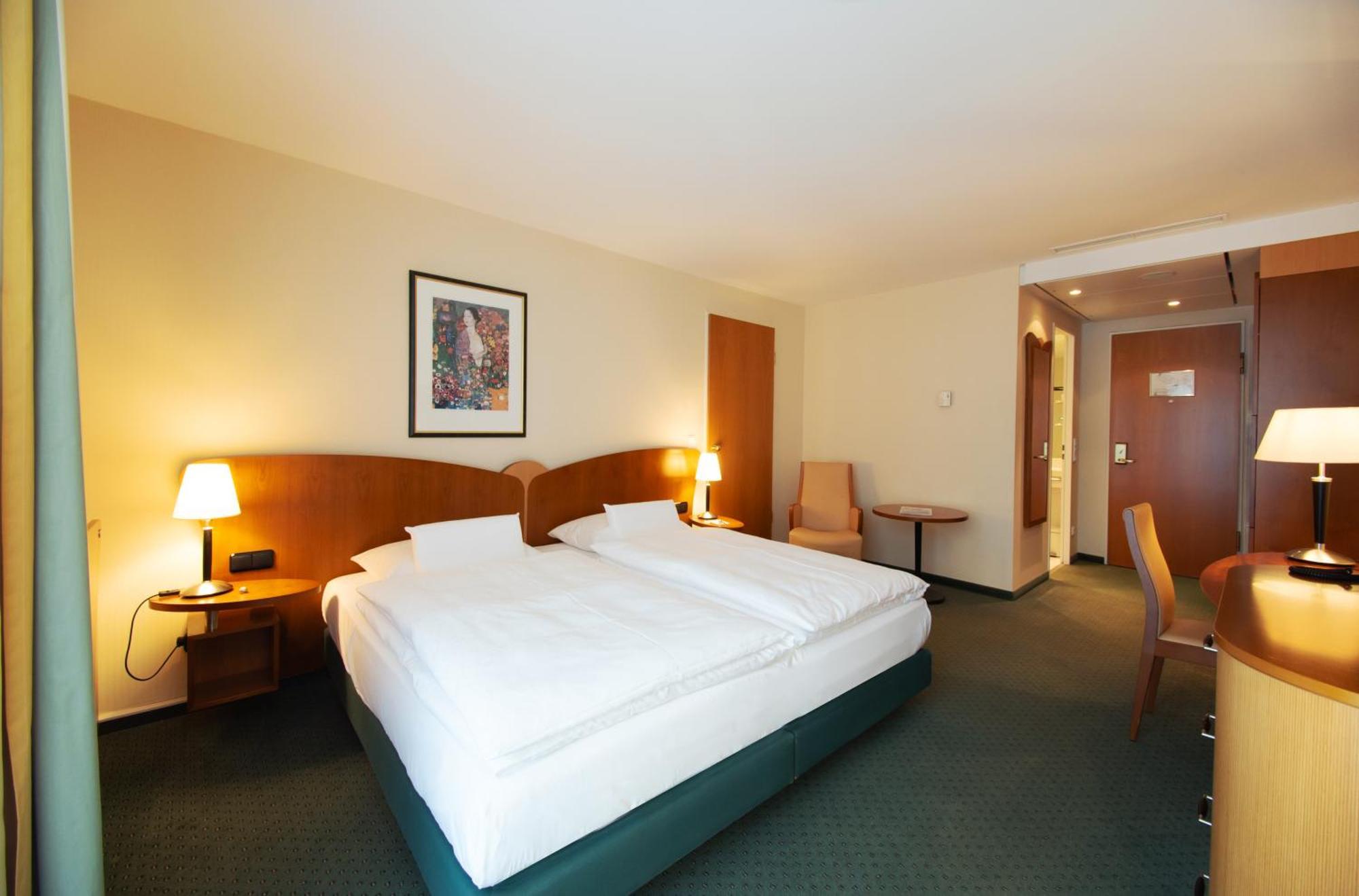 Standard Double Room,1538925292:JPEG