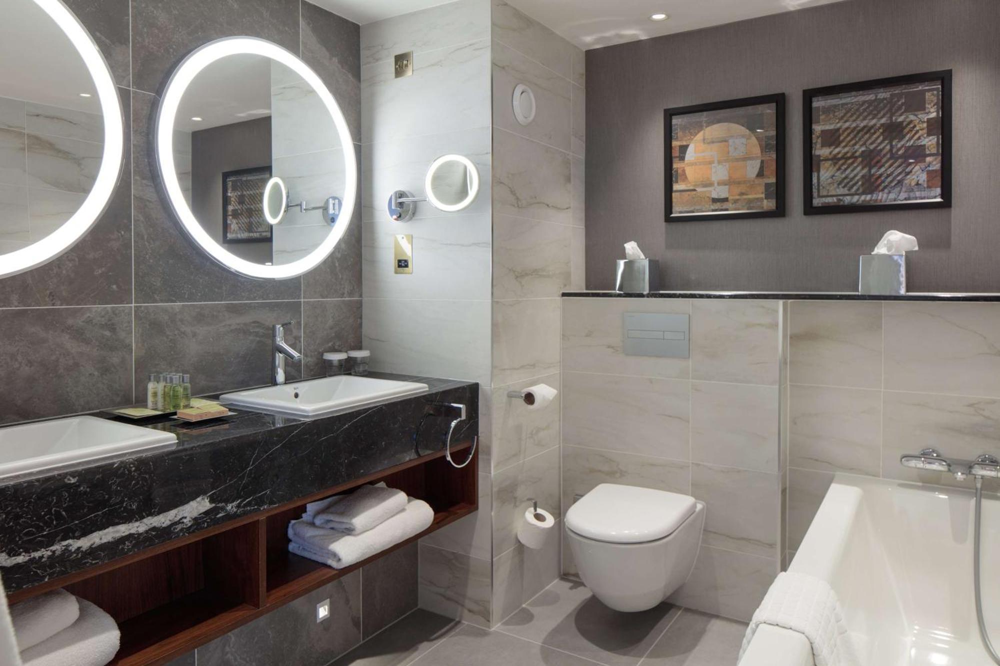 King Executive Suite,1538967235:JPEG