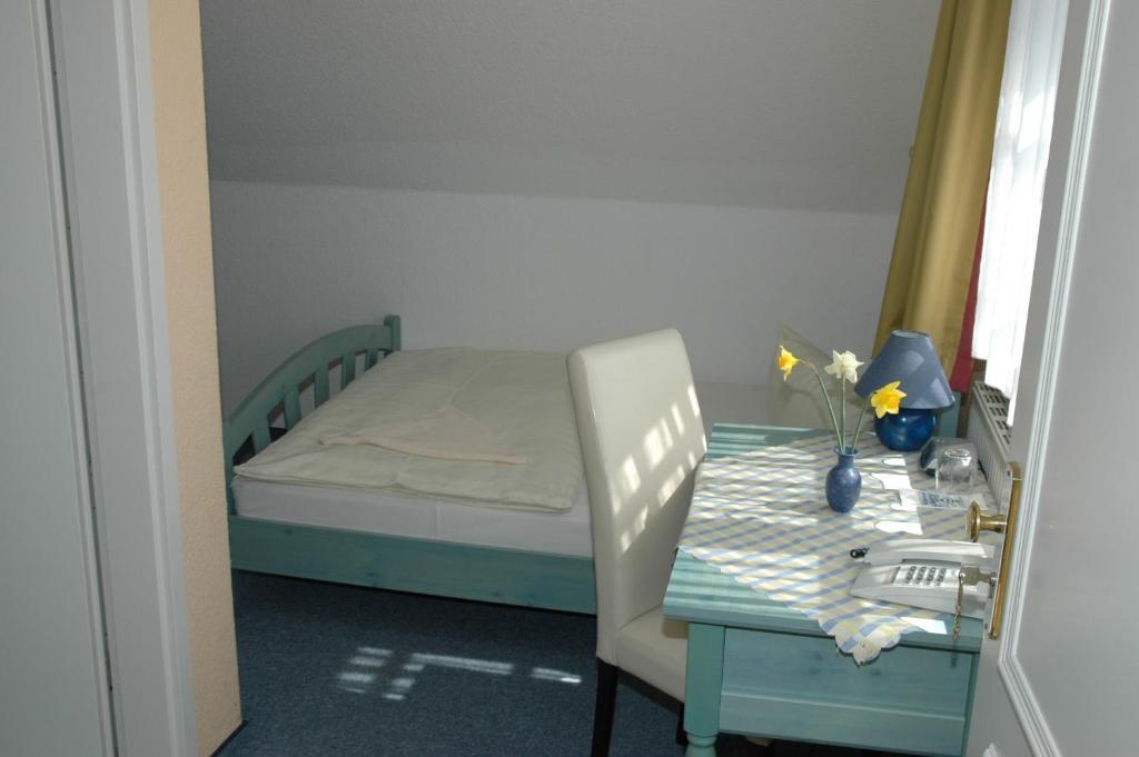 Two-Room Apartment Deichweg 1,38946118:JPEG