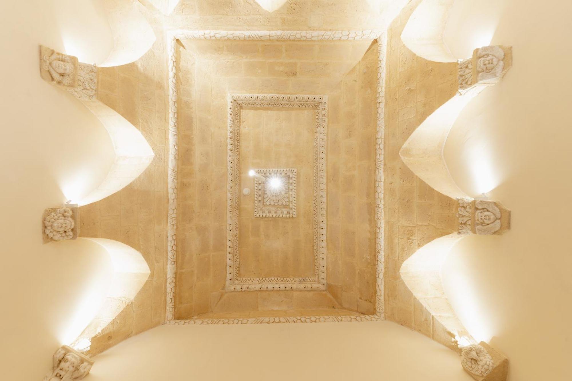 Junior Suite,1540016602:JPEG