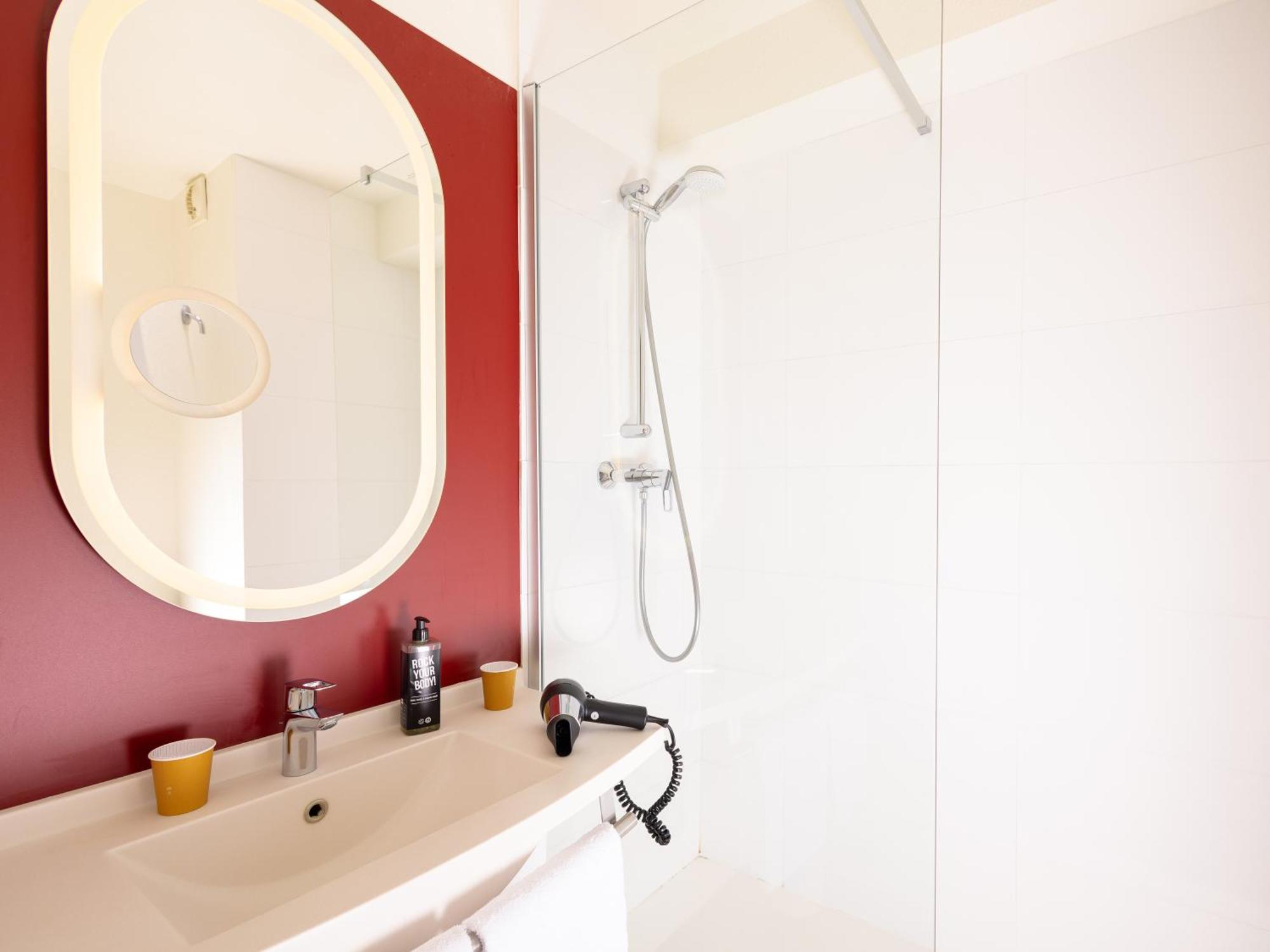 Chambre Standard avec 2 Lits Simples