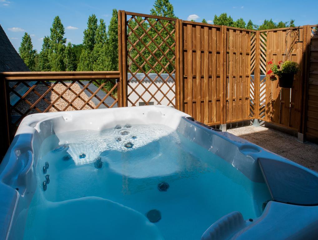 Chambre Double avec Terrasse et Bain à Remous