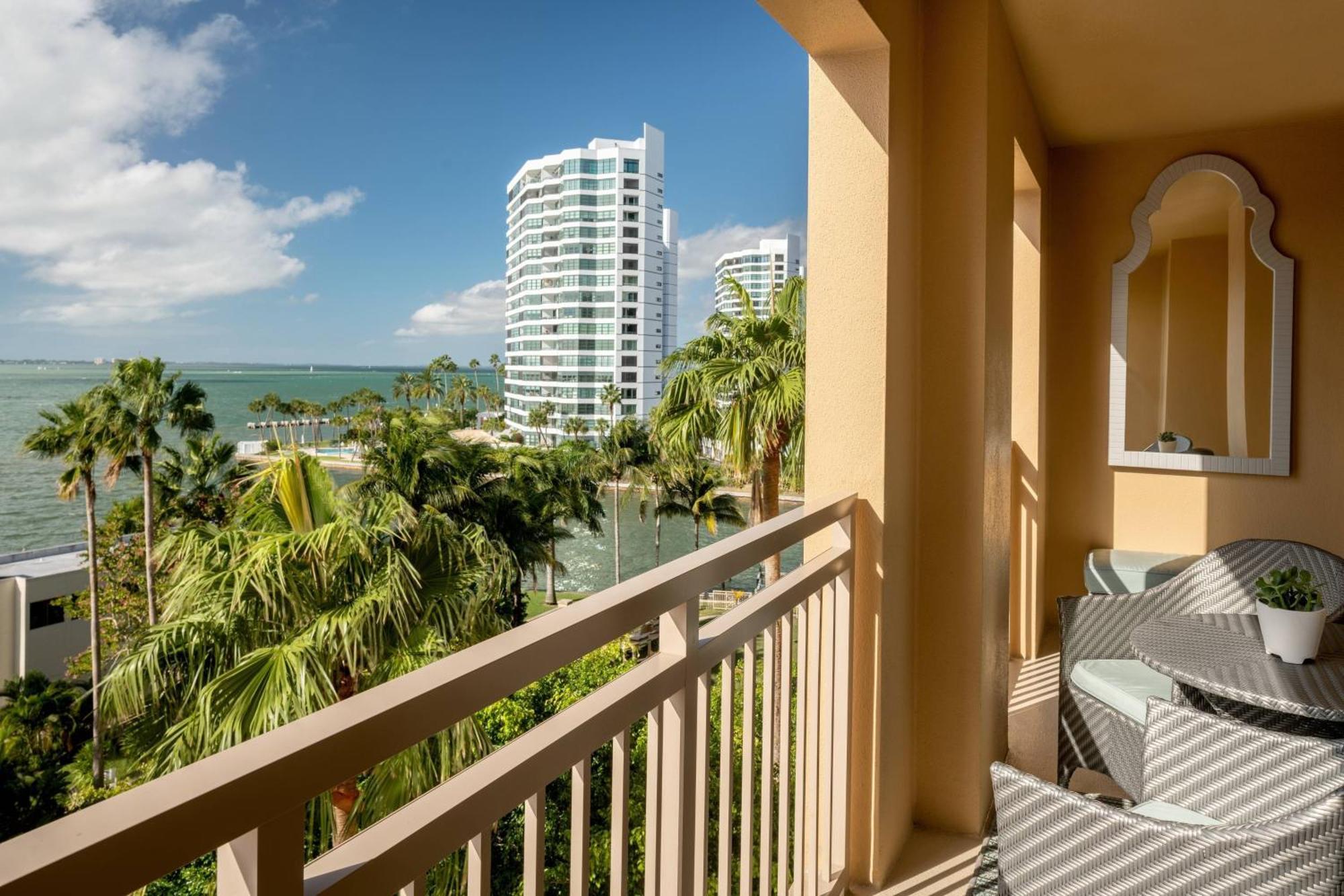 One-Bedroom Suite Bay View Balcony,1710022061:JPEG