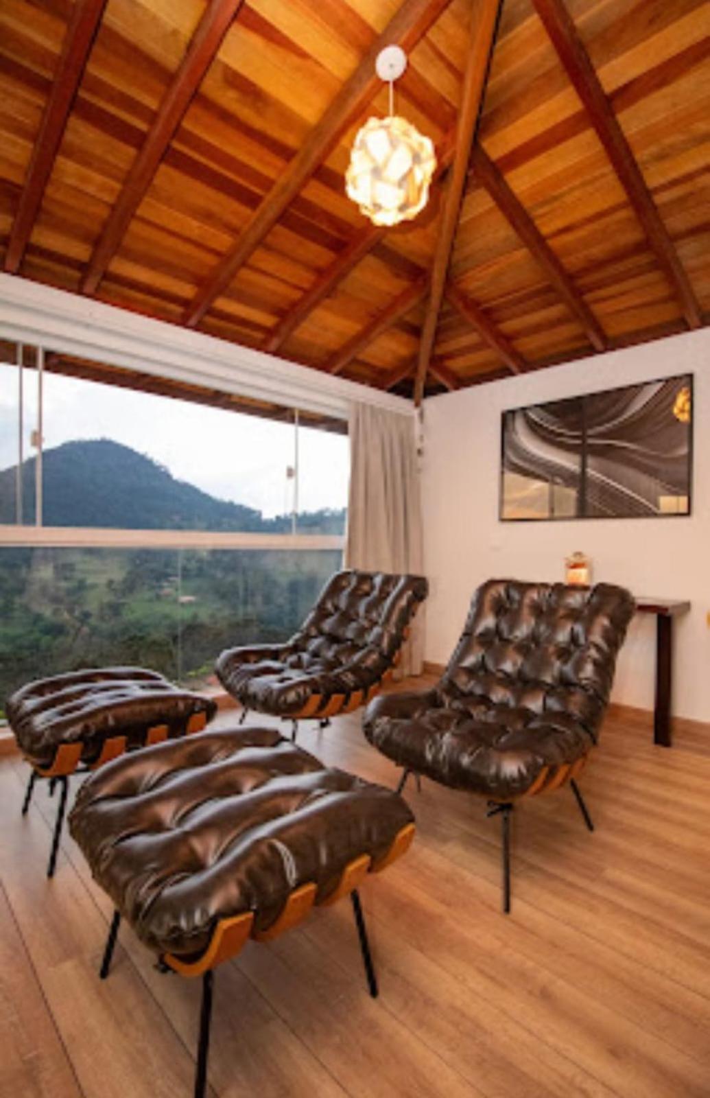 Quarto Deluxe com Cama King-size