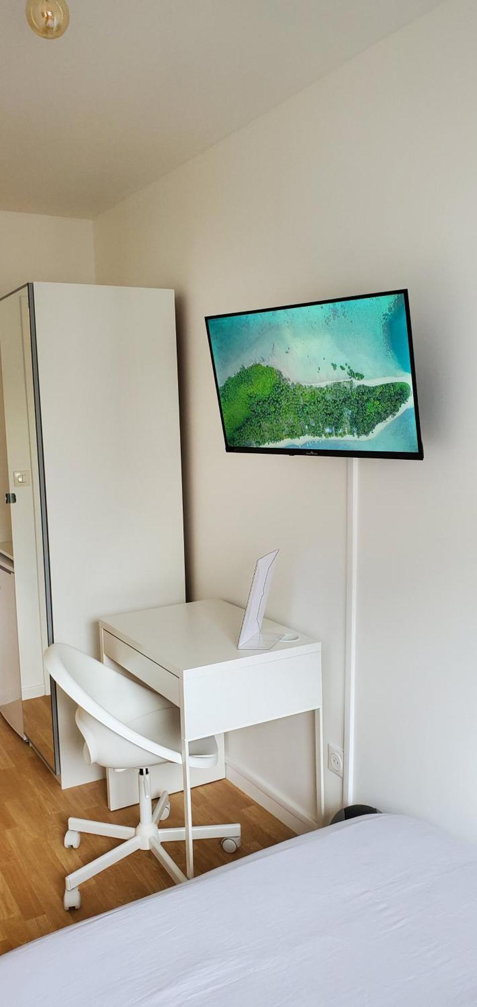 Chambre Double avec Salle de Bains Commune