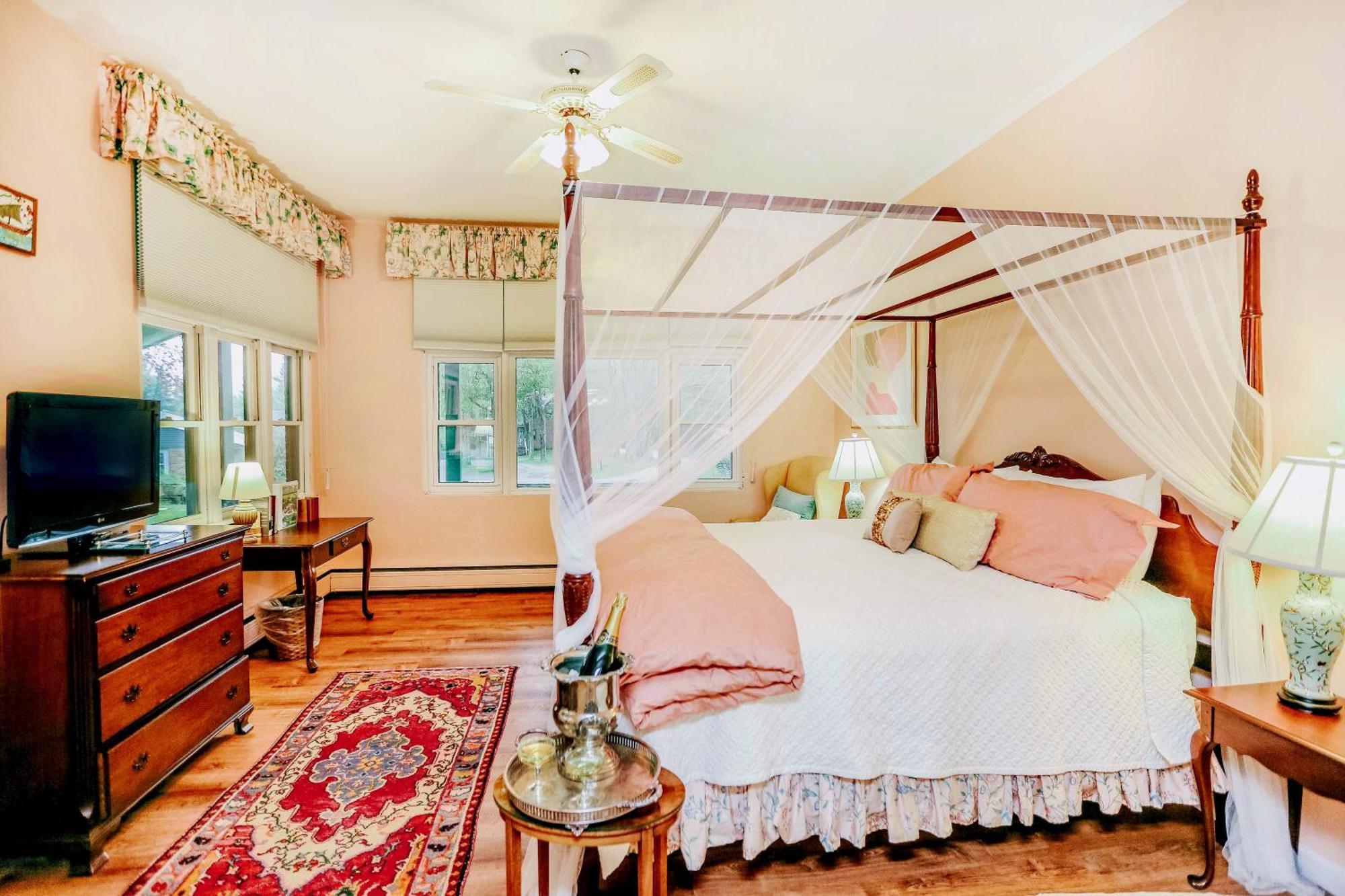 King Suite in Villa