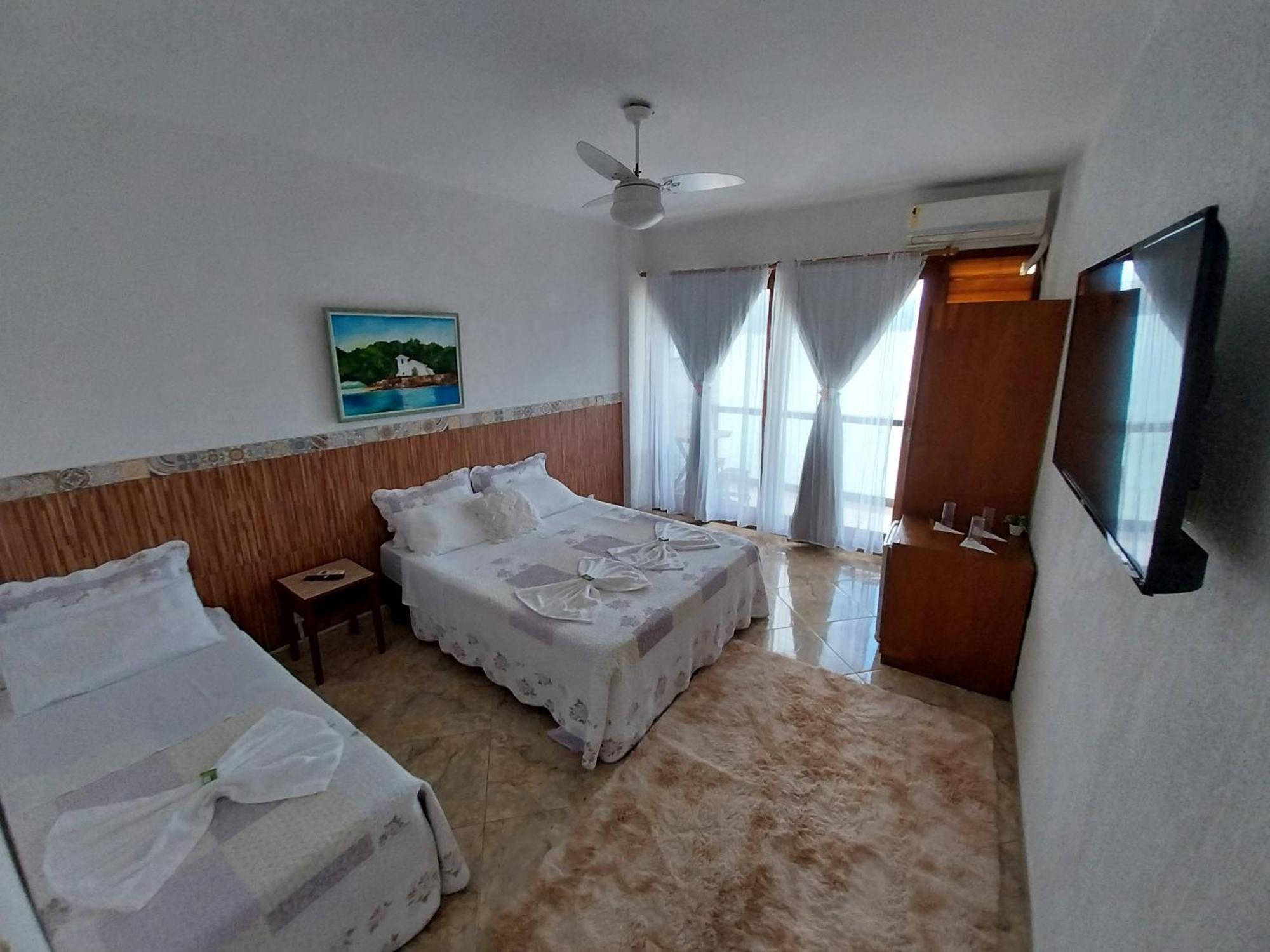 Quarto Triplo com Vista do Mar