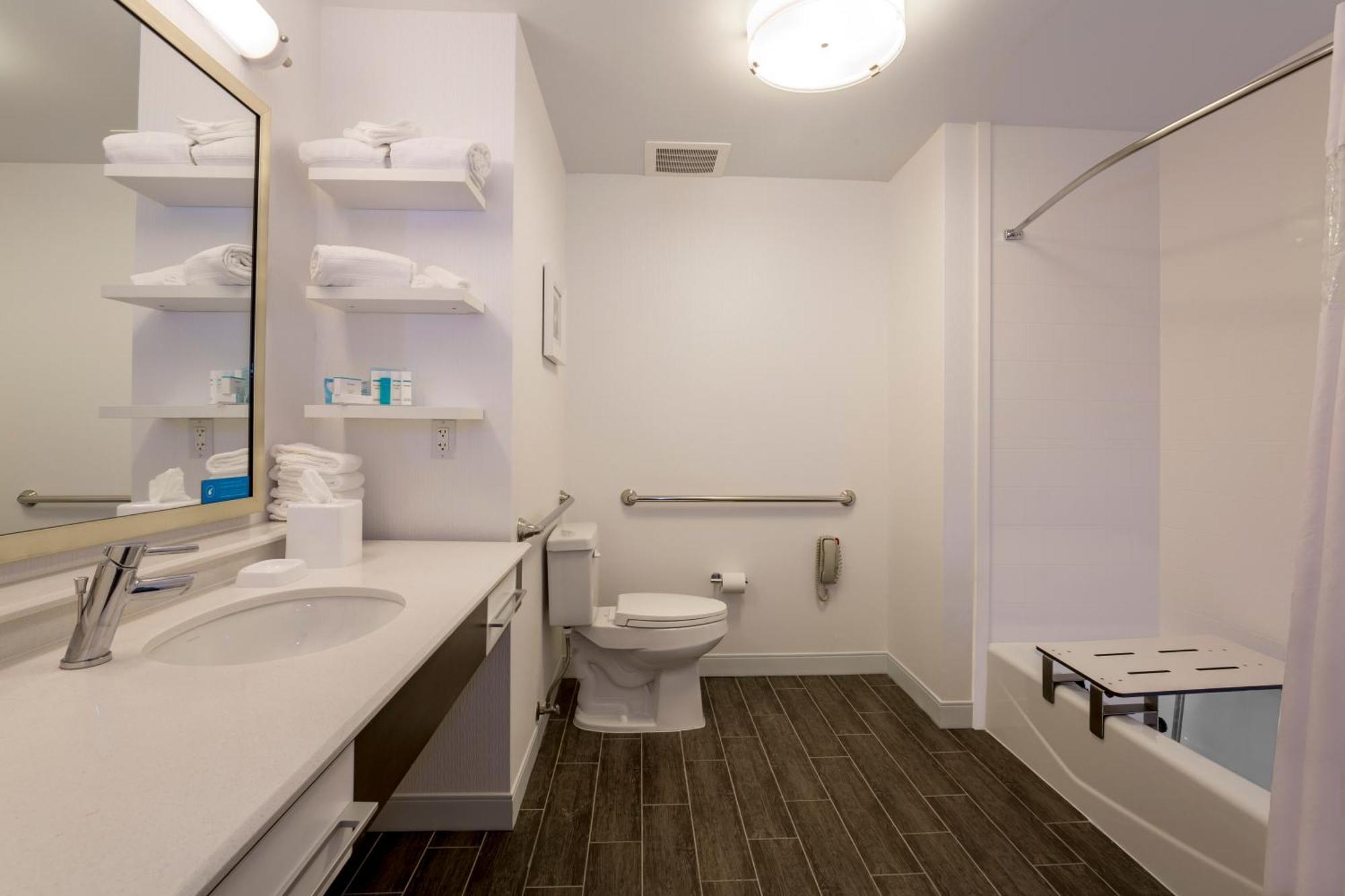 King Studio Suite