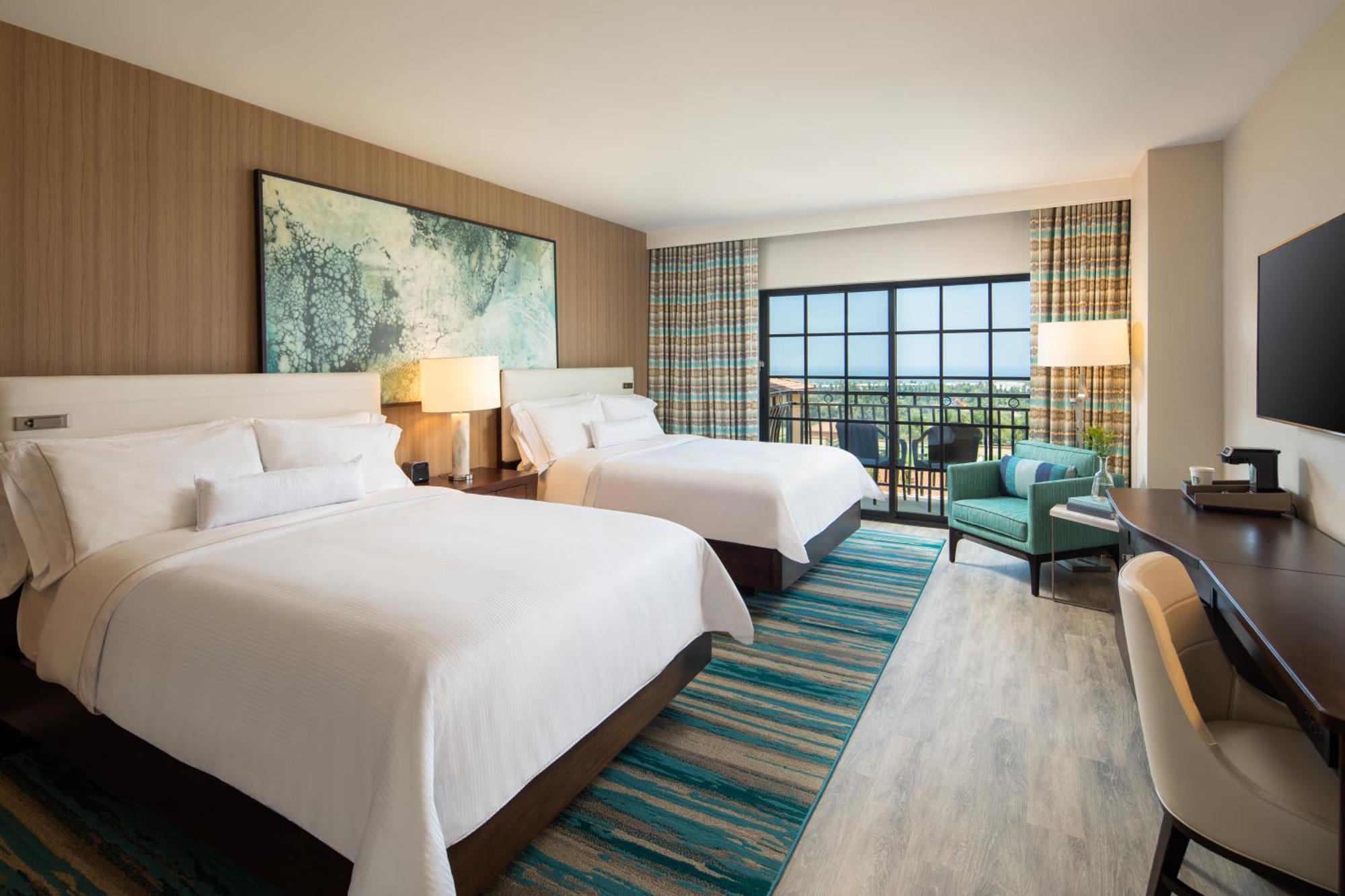 Traditional, Guest room, 2 King, Balcony