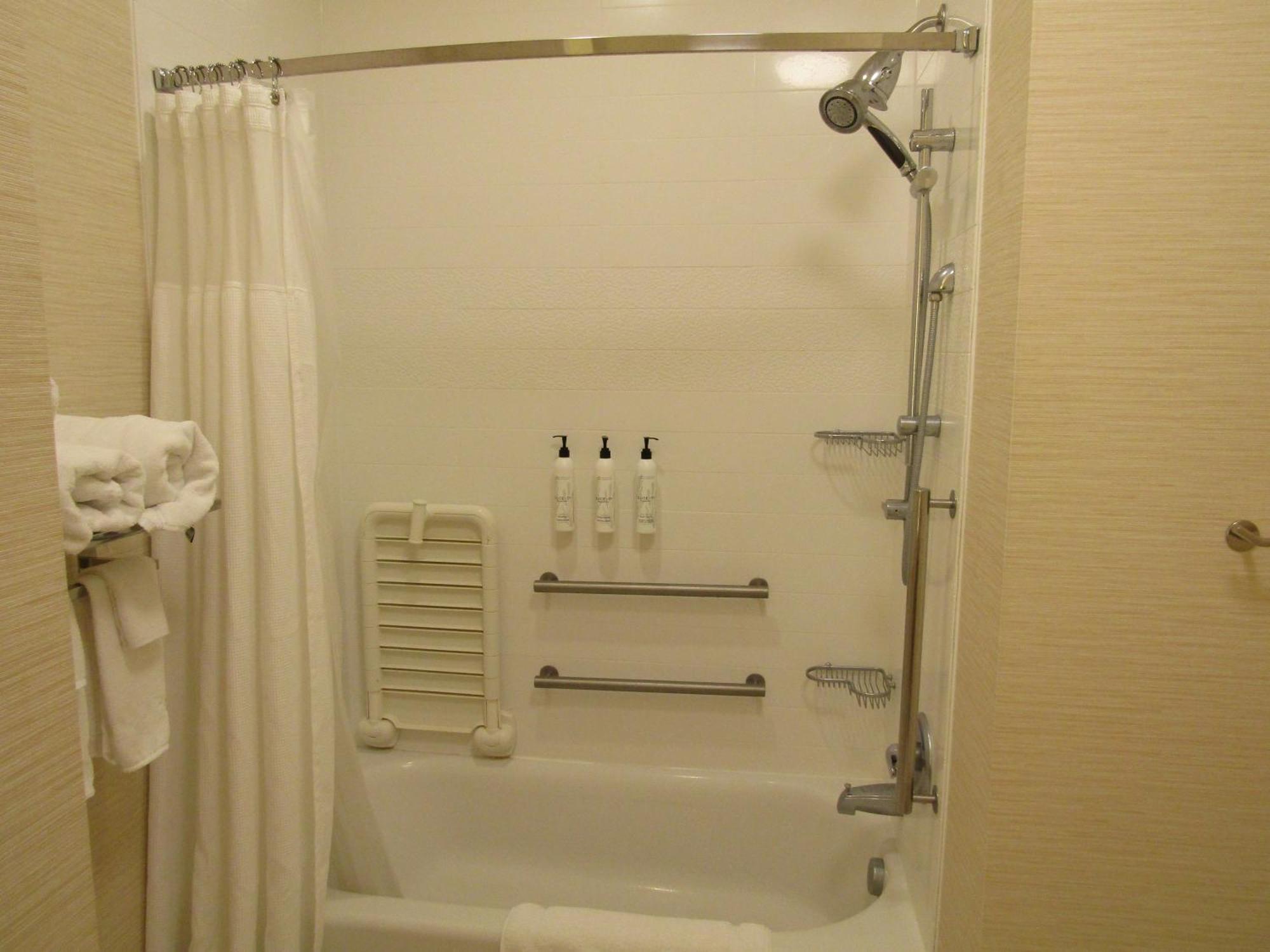 Queen Room with Two Queen Beds and Adapted Tub - Mobility and Hearing Accessible