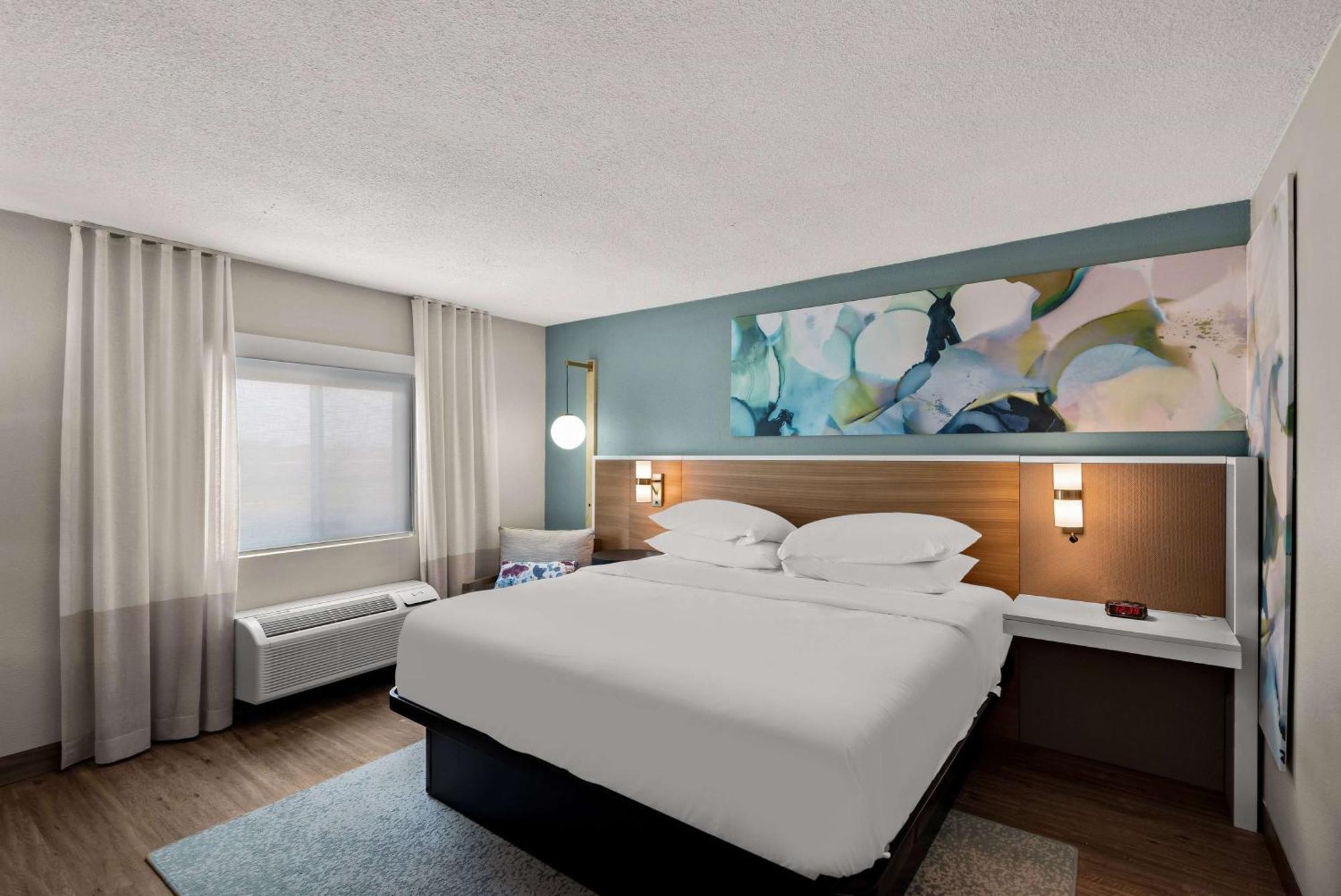 King Room - Non-Smoking