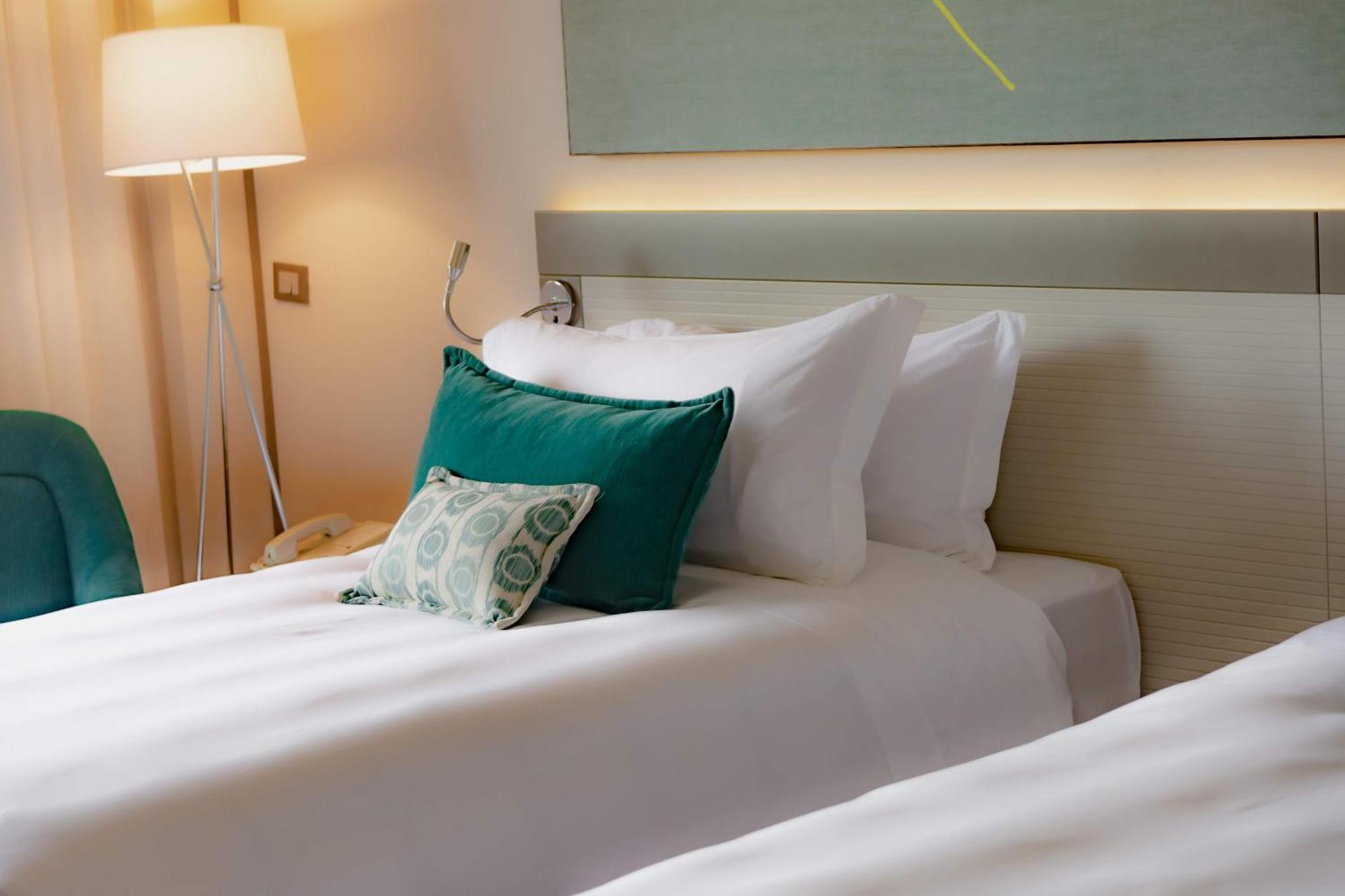 Quarto com 2 Camas de Solteiro - Acesso para Hóspedes com Mobilidade Reduzida