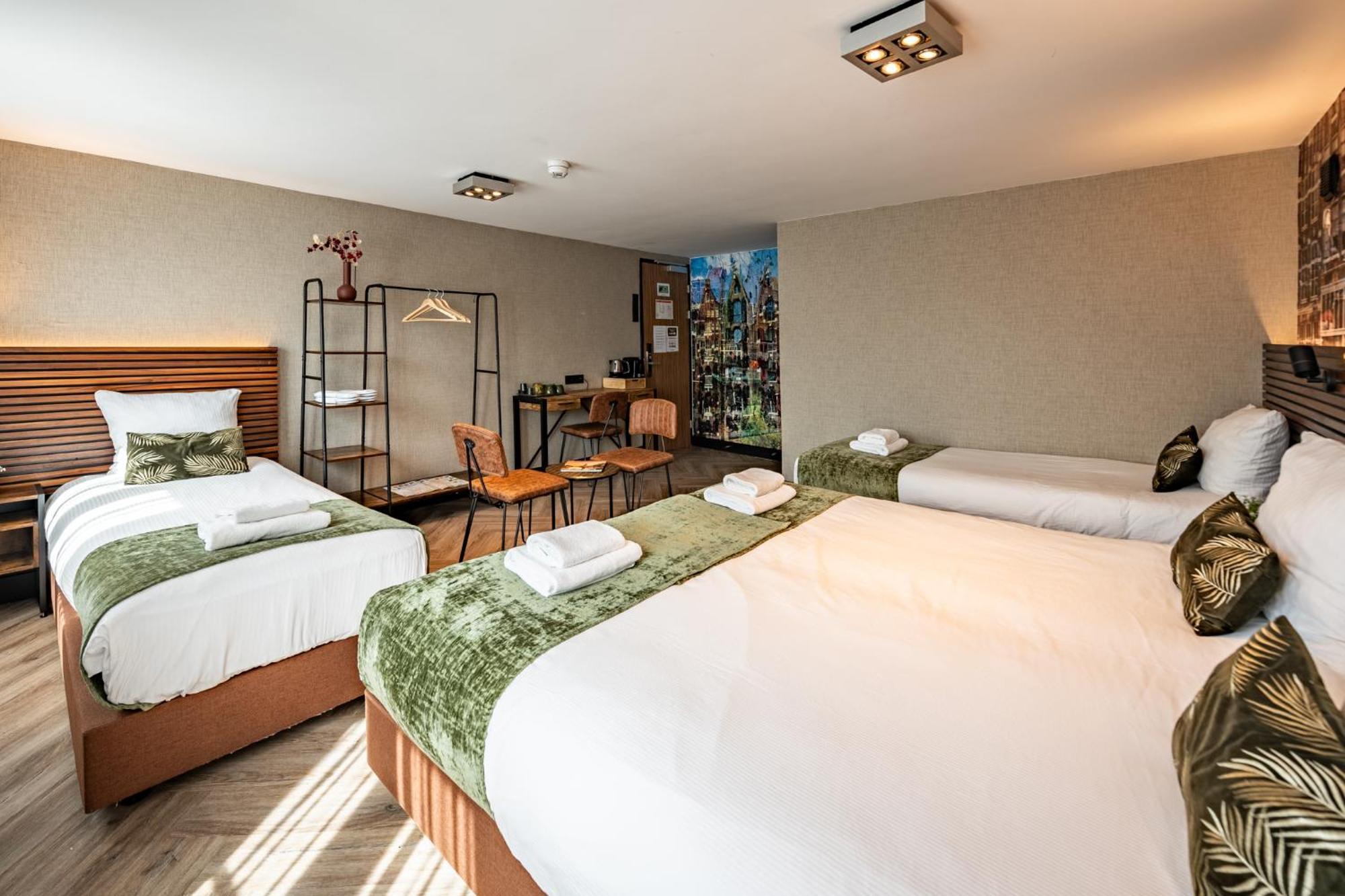 Familiekamer met Eigen Badkamer
