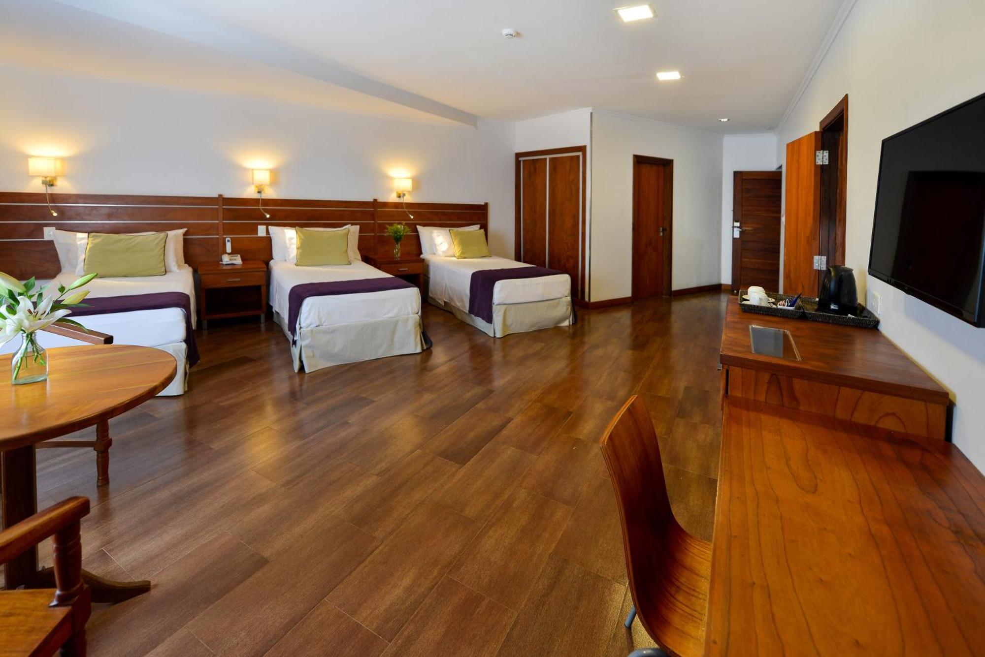 Two-Bedroom Apartment,1552509547:JPEG