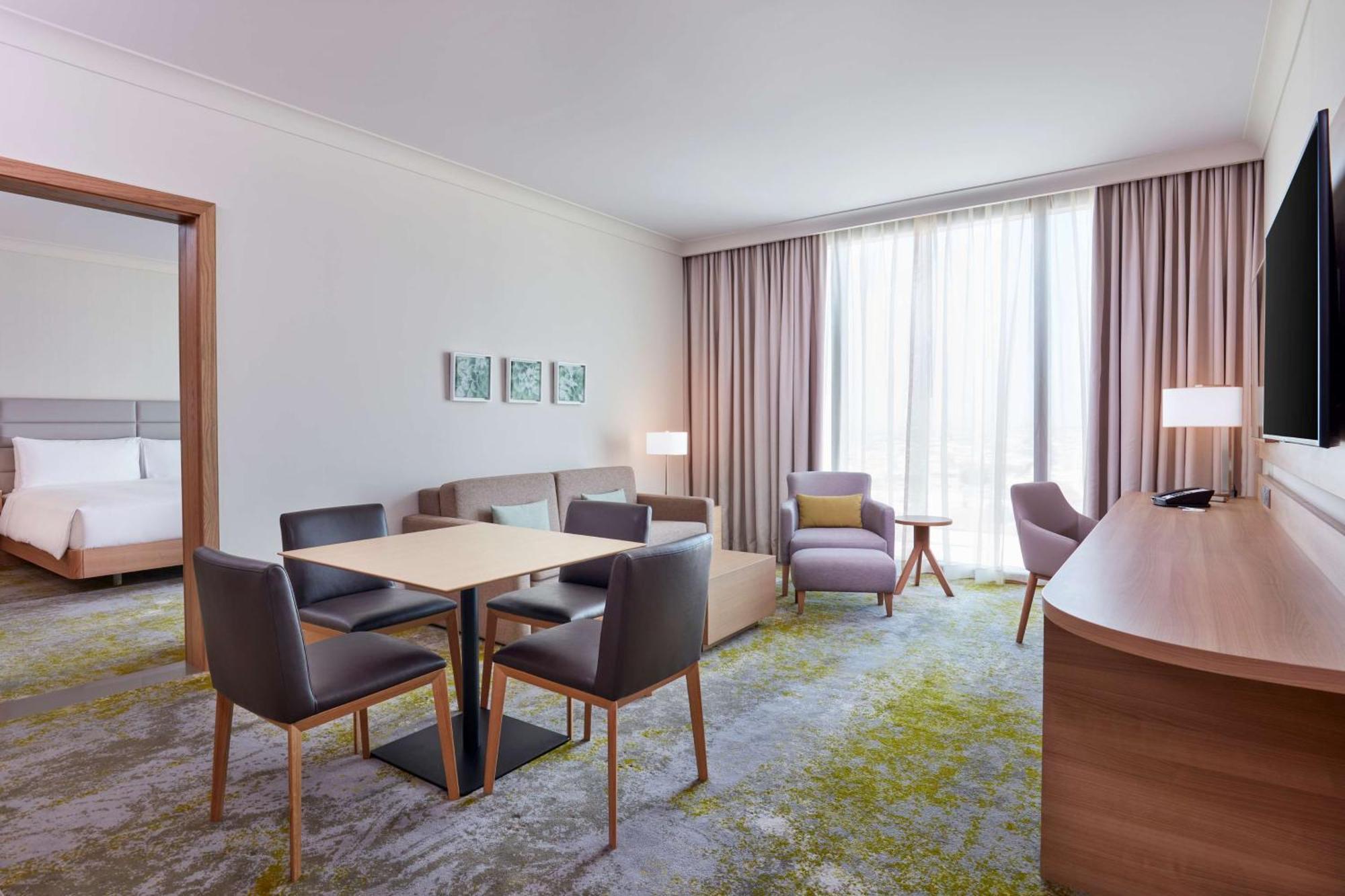 One-Bedroom King Suite