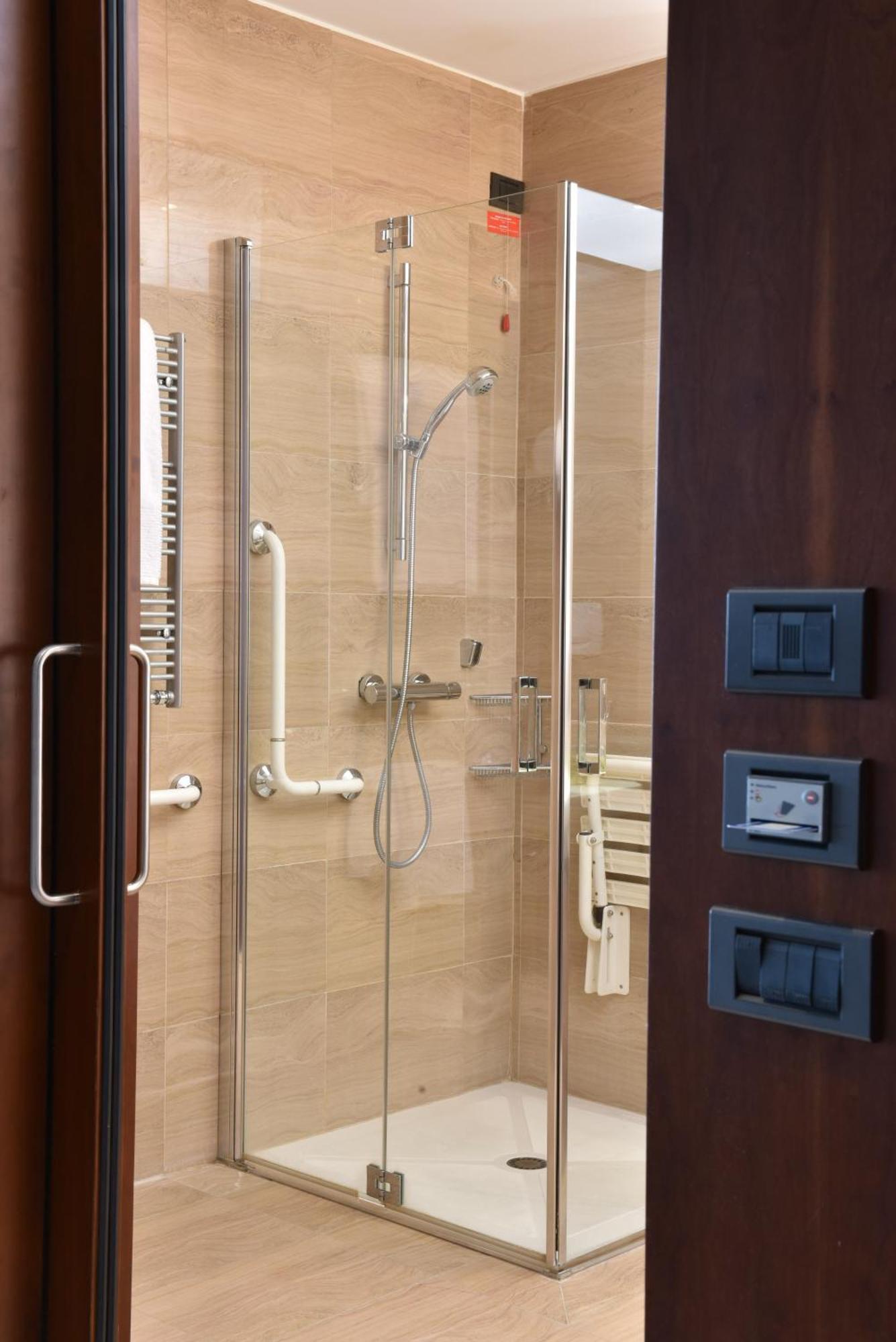 Twin Room - Mobility Access,1547796019:JPEG