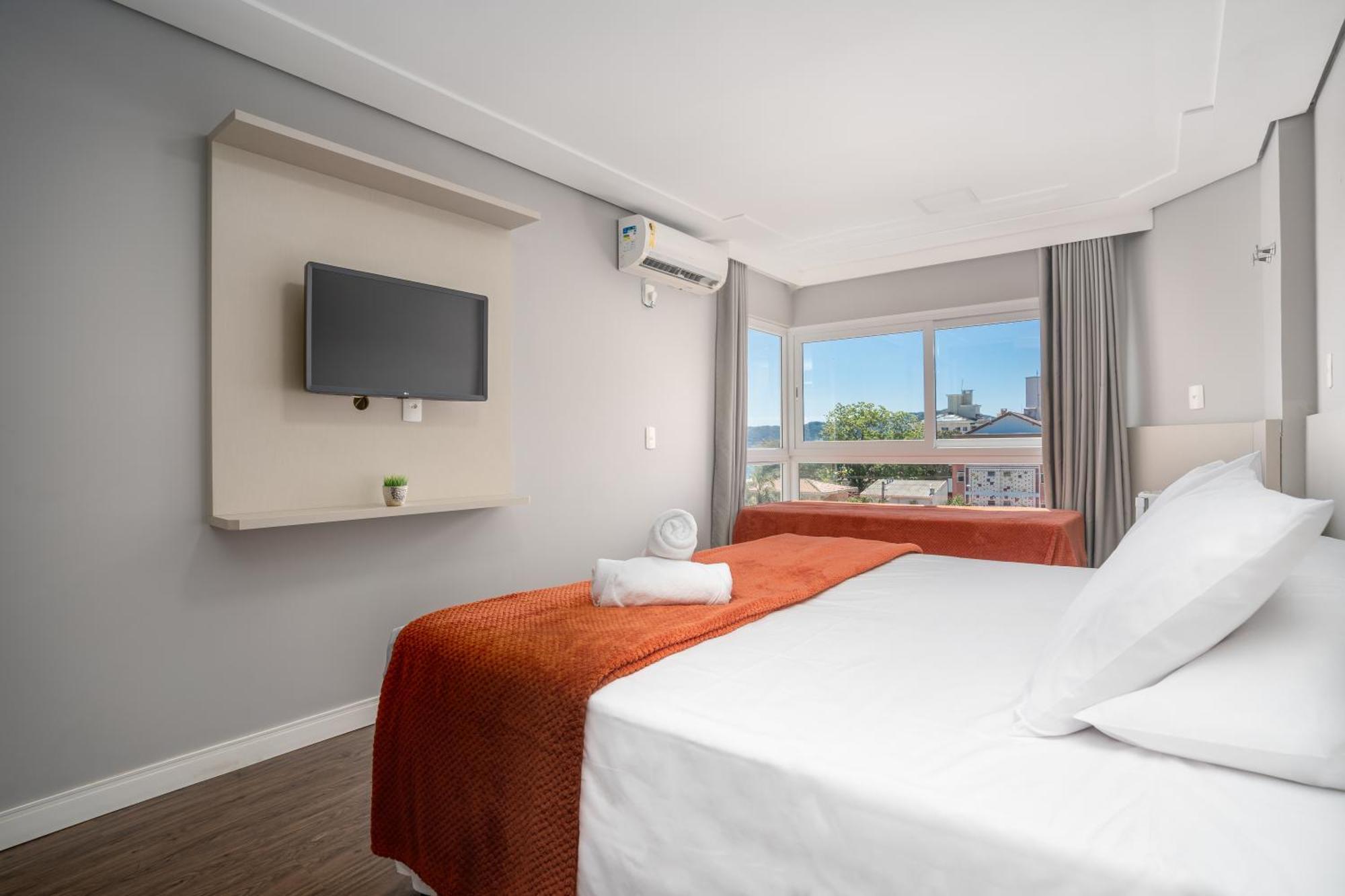 Deluxe Suite with Sea View,1548299149:JPEG