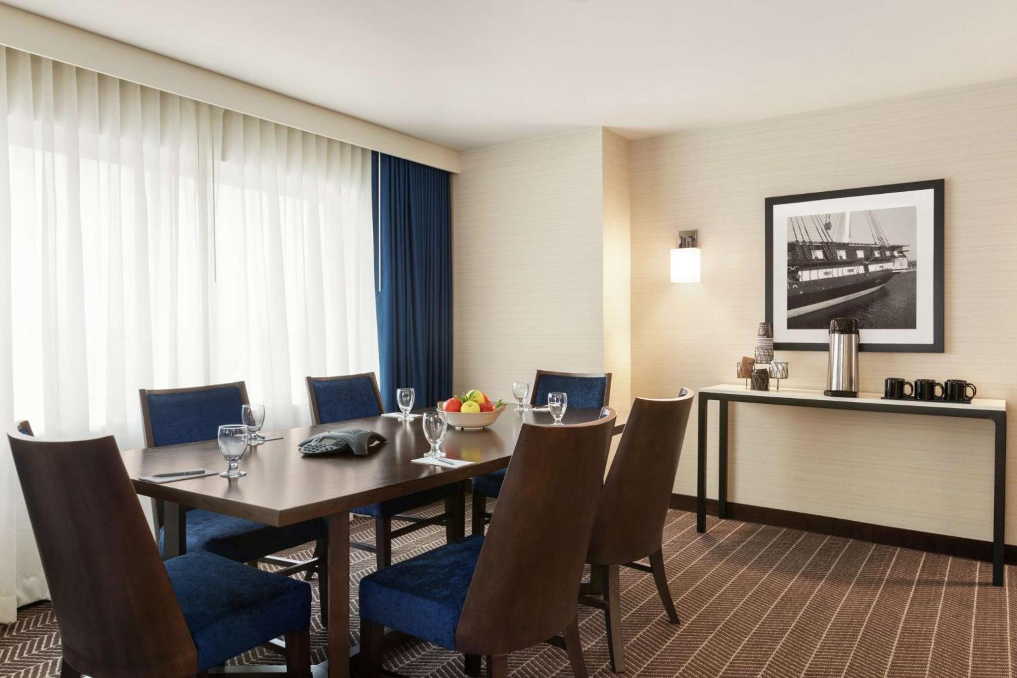 Executive Suite met Kingsize Bed - Rookvrij