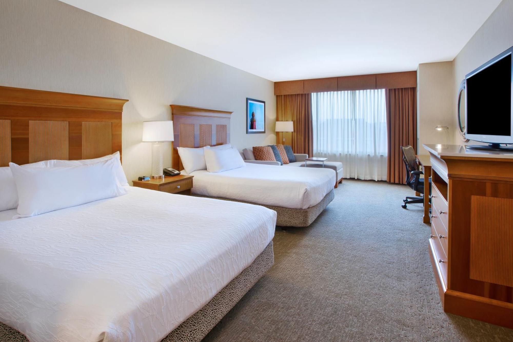 Deluxe Queen Room Water View,1674706380:JPEG