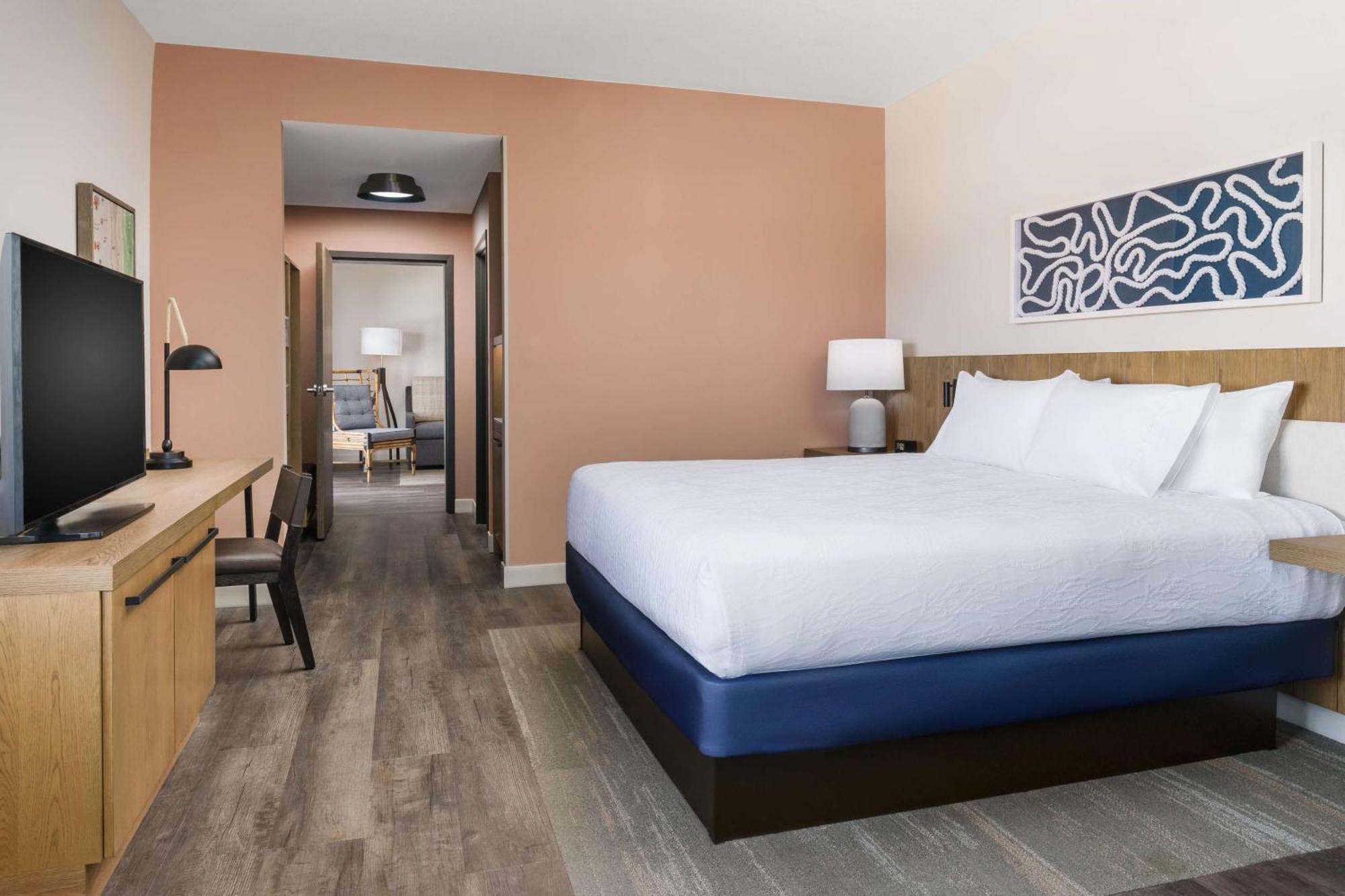 King Suite with Roll-In Shower - Mobility Accessible,1548803056:JPEG