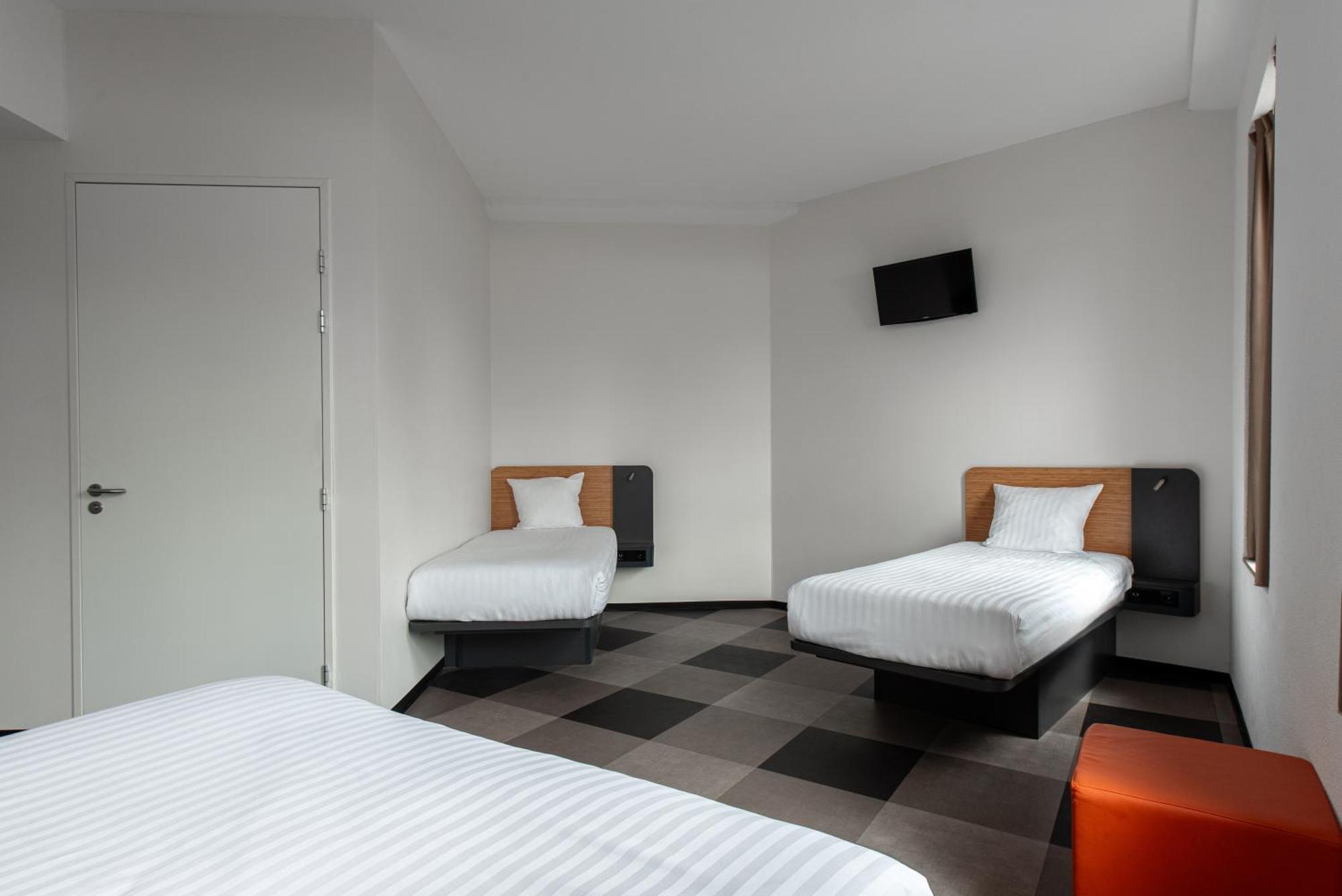 Habitación Cuádruple adaptada para personas con discapacidad