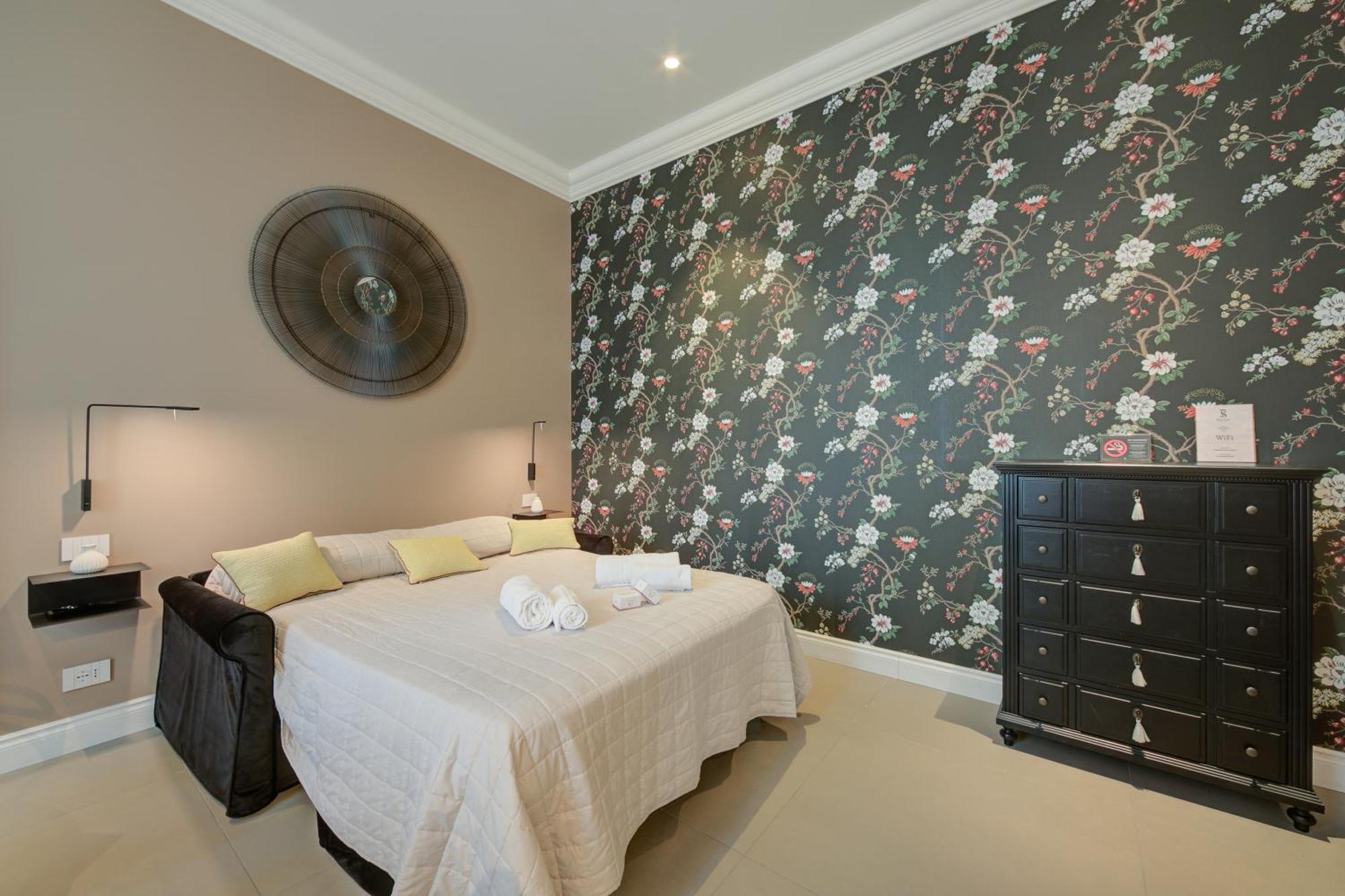 One-Bedroom Apartment,1549938925:JPEG