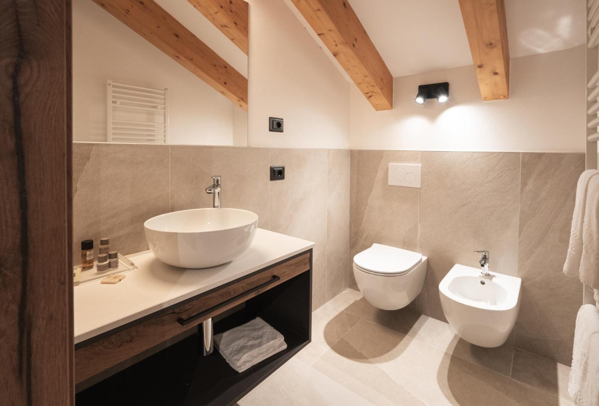 Suite Sauna,1550090569:JPEG