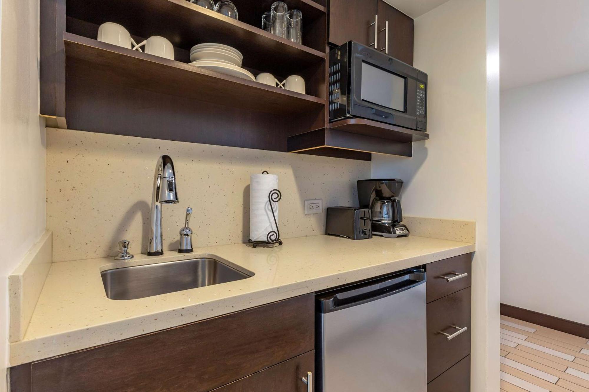 Studio Two Double Beds Kitchenette Ocean View
