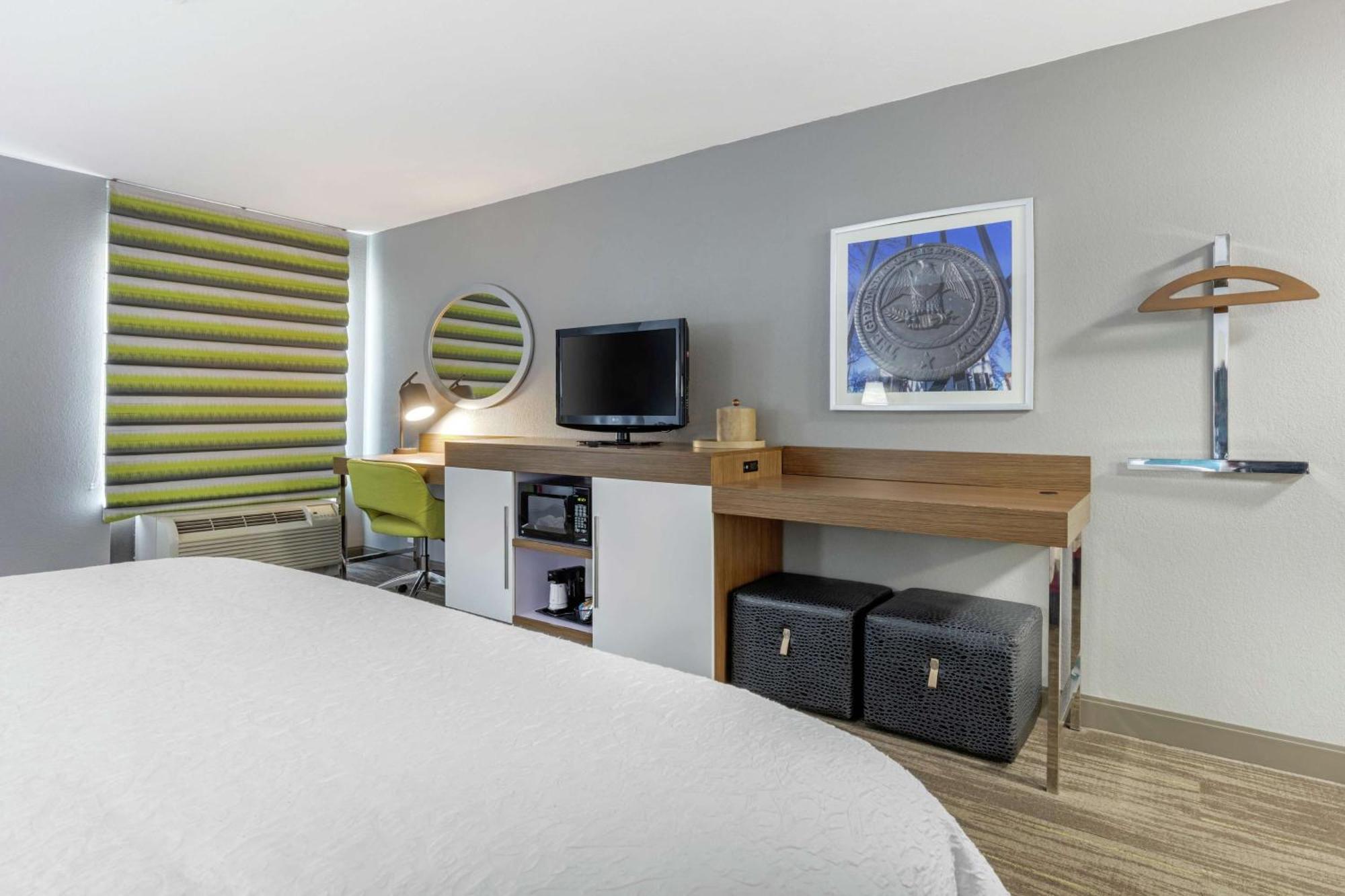 King Room - Mobility Access/Non-Smoking