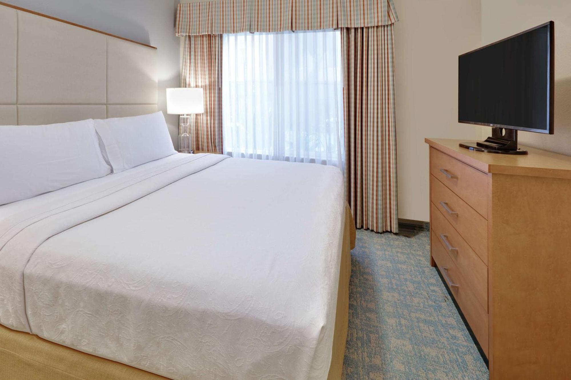 Suíte de 1 Quarto com Cama King-size - Não Fumantes
