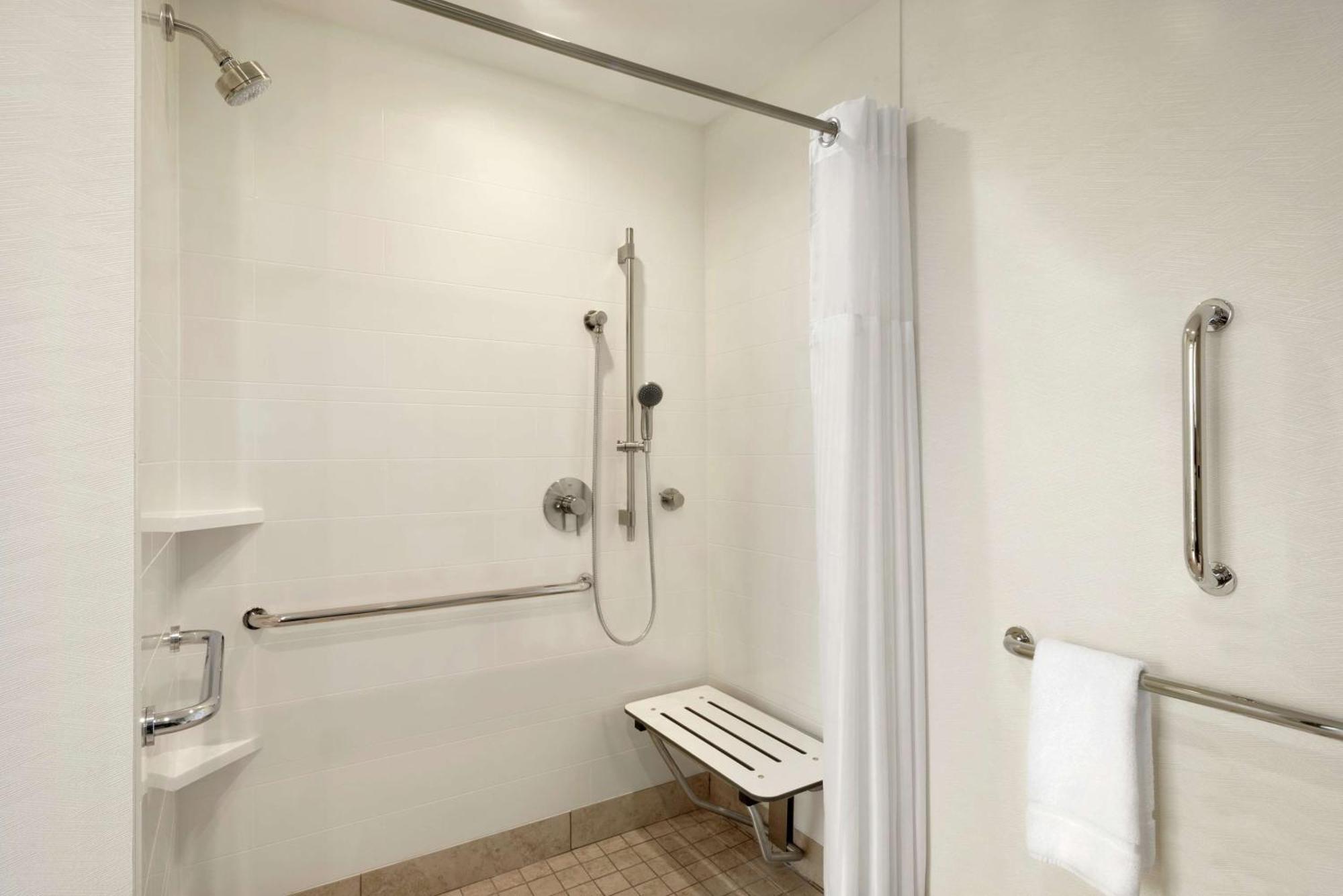 Corner King Room Tub Mobility Hearing Access