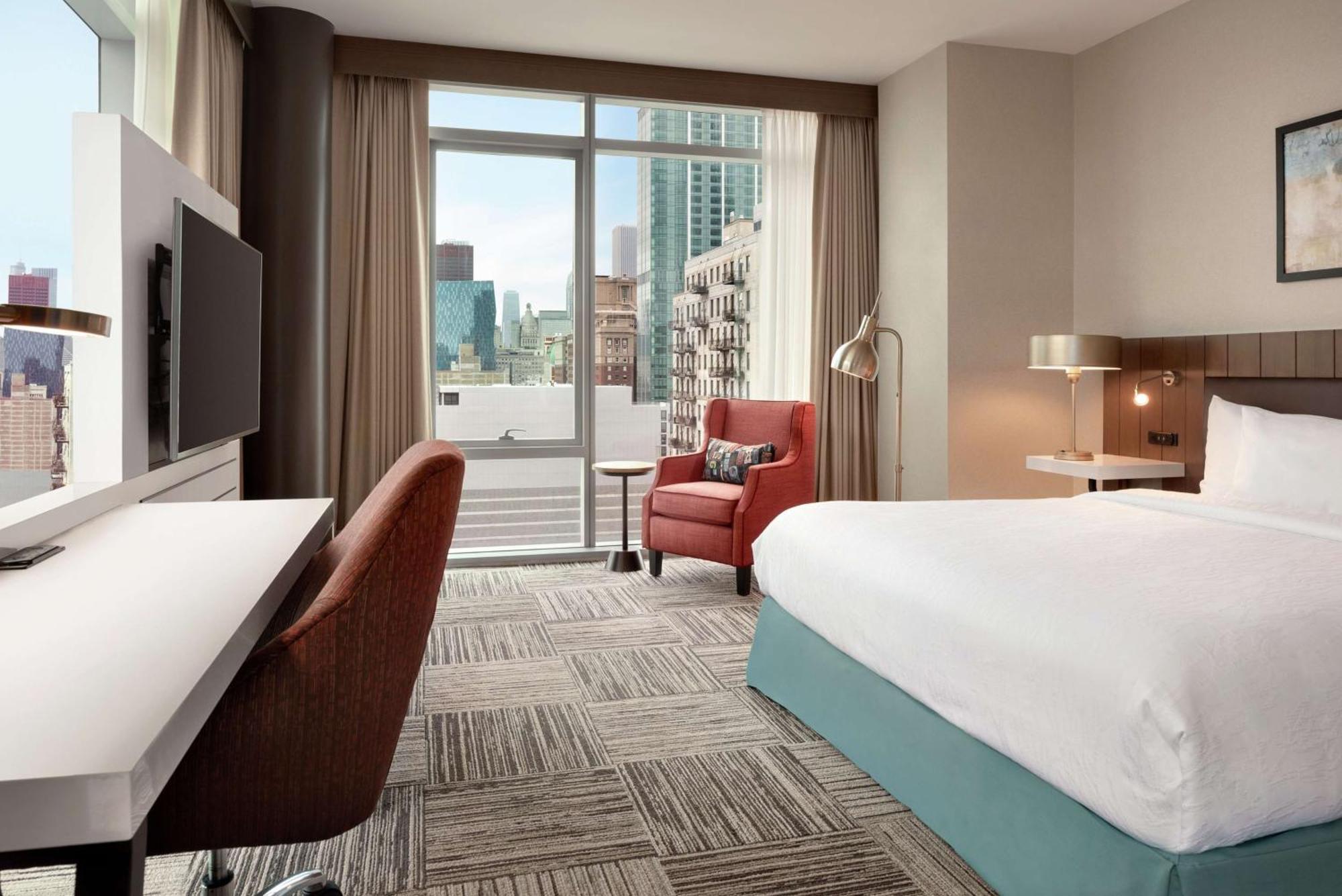 Corner King Room Tub Mobility Hearing Access