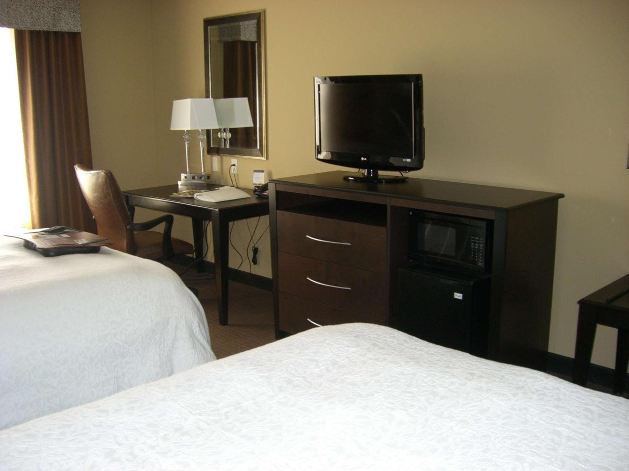 Room with Two Queen Beds - Non-Smoking