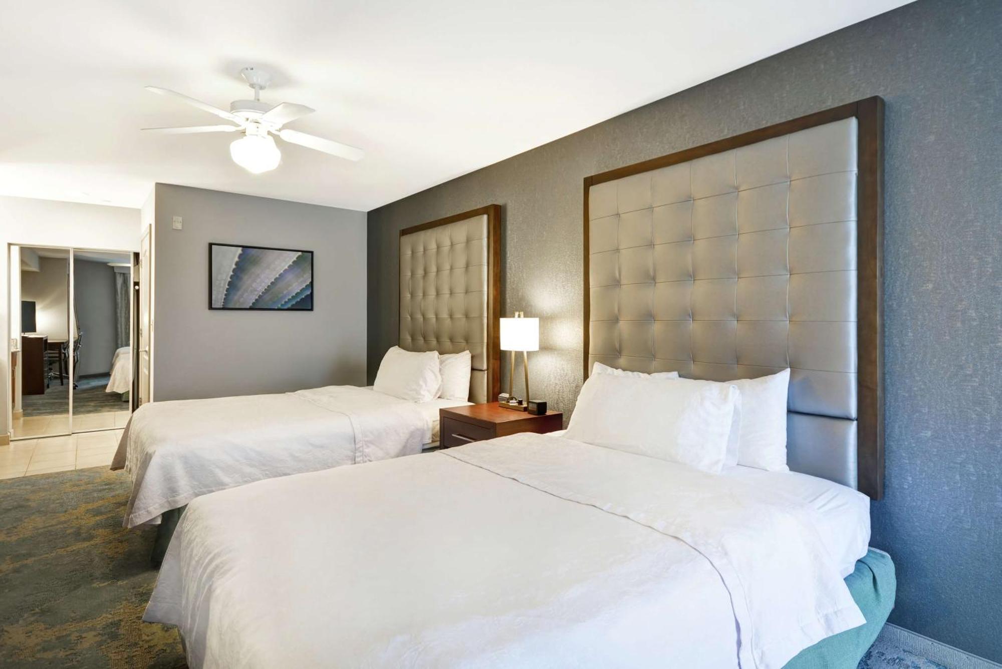 Suite with Two Double Beds and Bath Tub - Mobility and Hearing Access/Non-Smoking