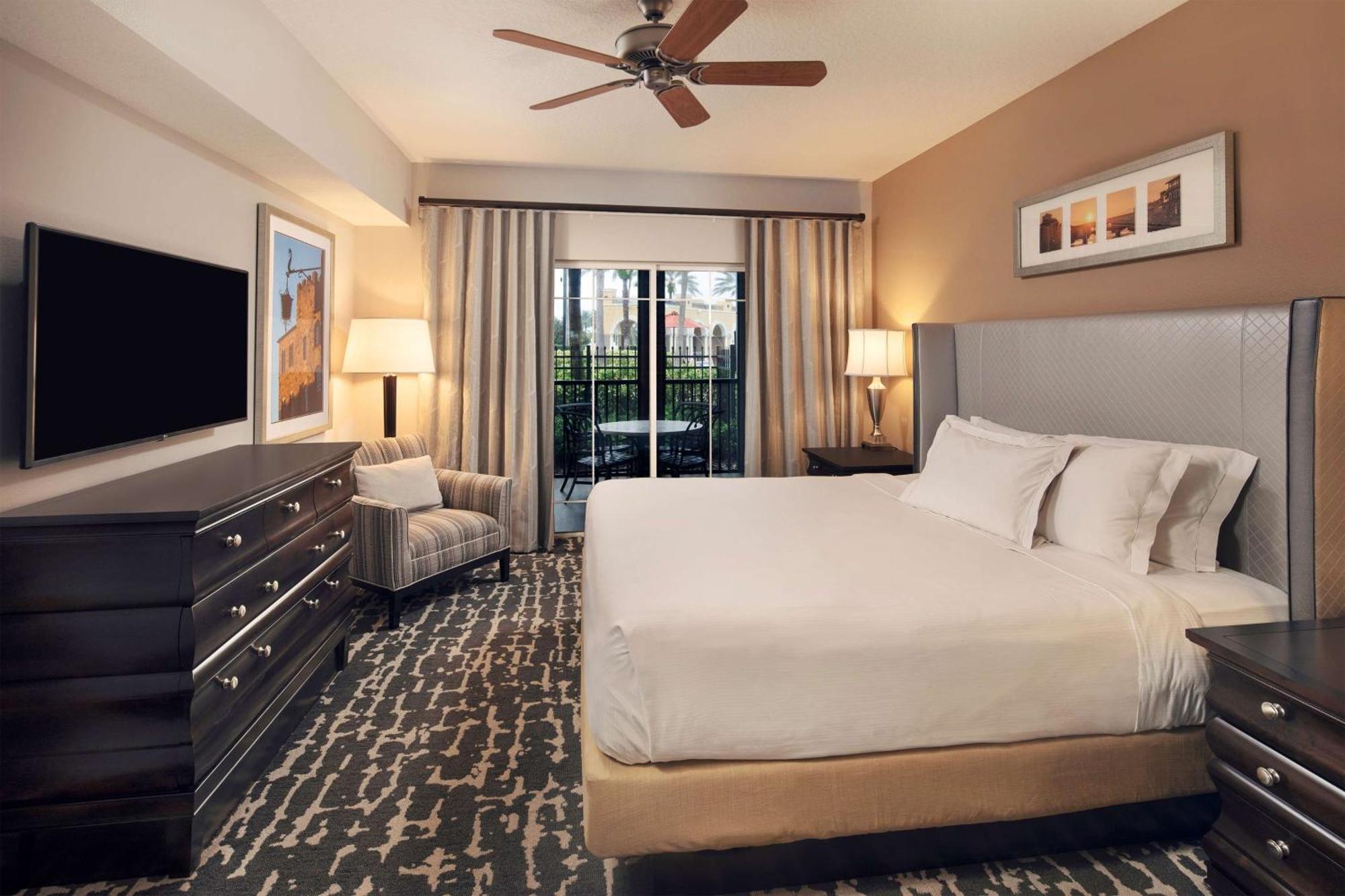 One Bedroom Suite with sofabed & balcony,1551511939:JPEG