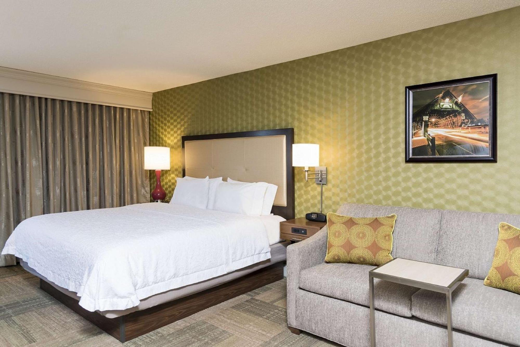 King Room with Sofa Bed - Non-Smoking,1551612217:JPEG