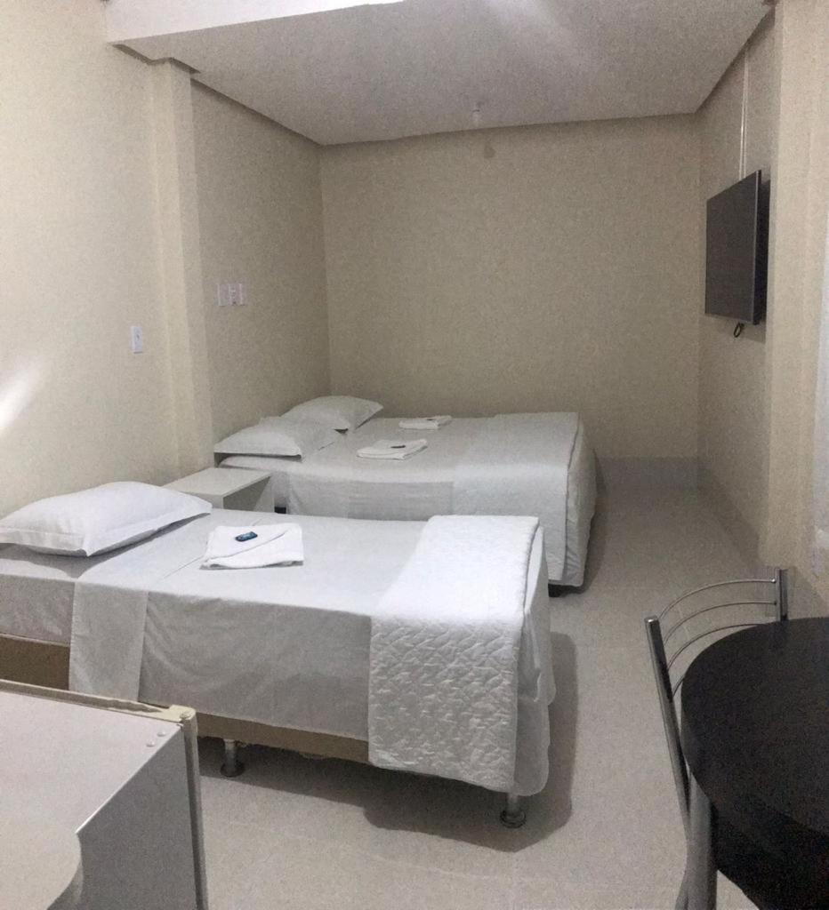 Quarto Deluxe (2 Adultos + 1 Criança)