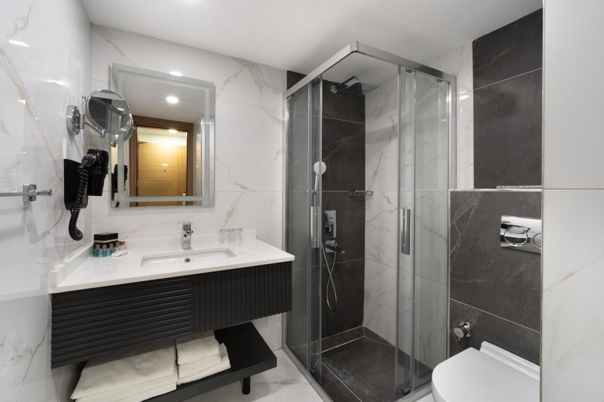 Habitación Familiar Comunicada con acceso gratuito al spa