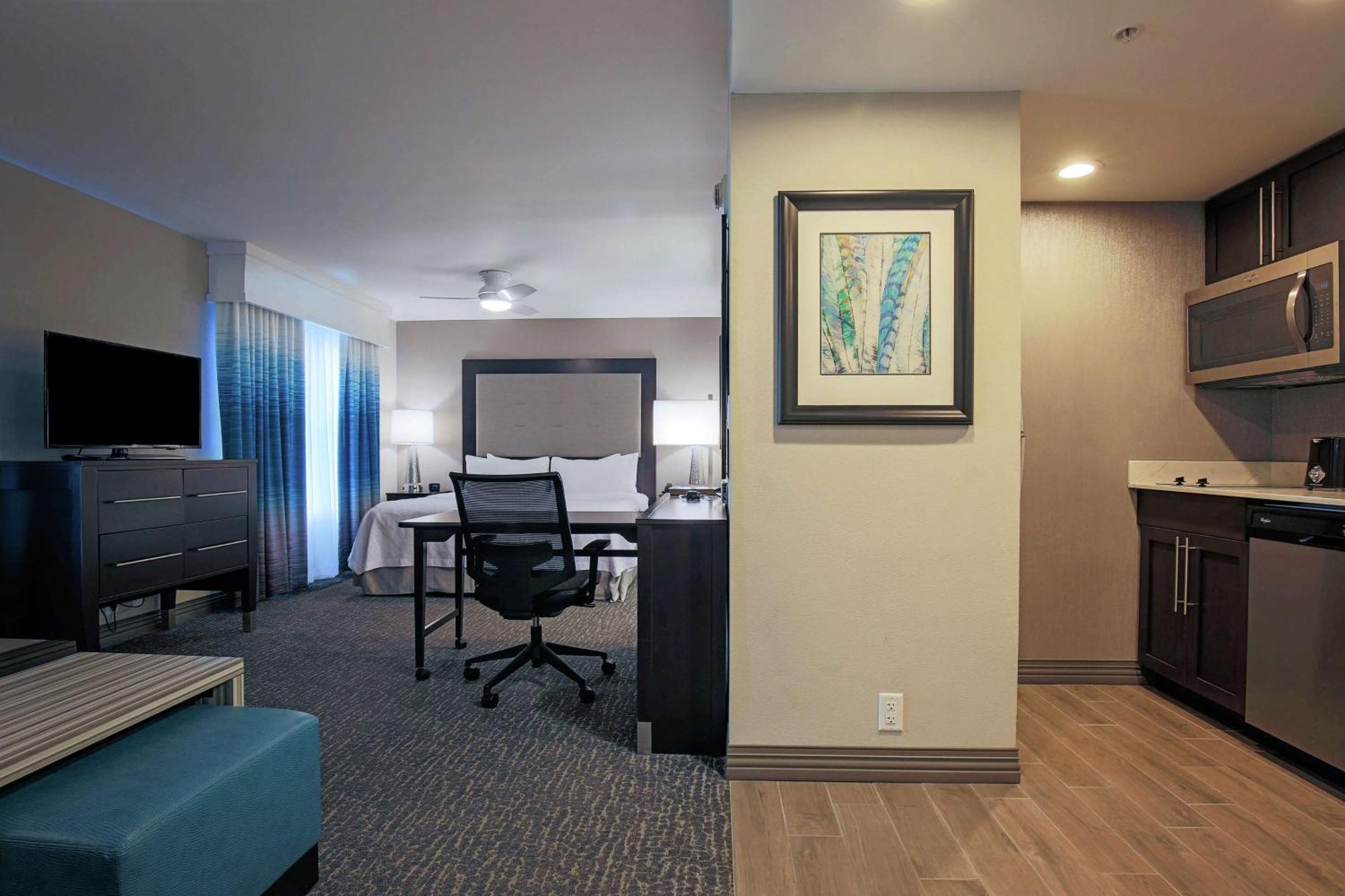 King Studio Suite with Shower - Non-Smoking,1551960586:JPEG