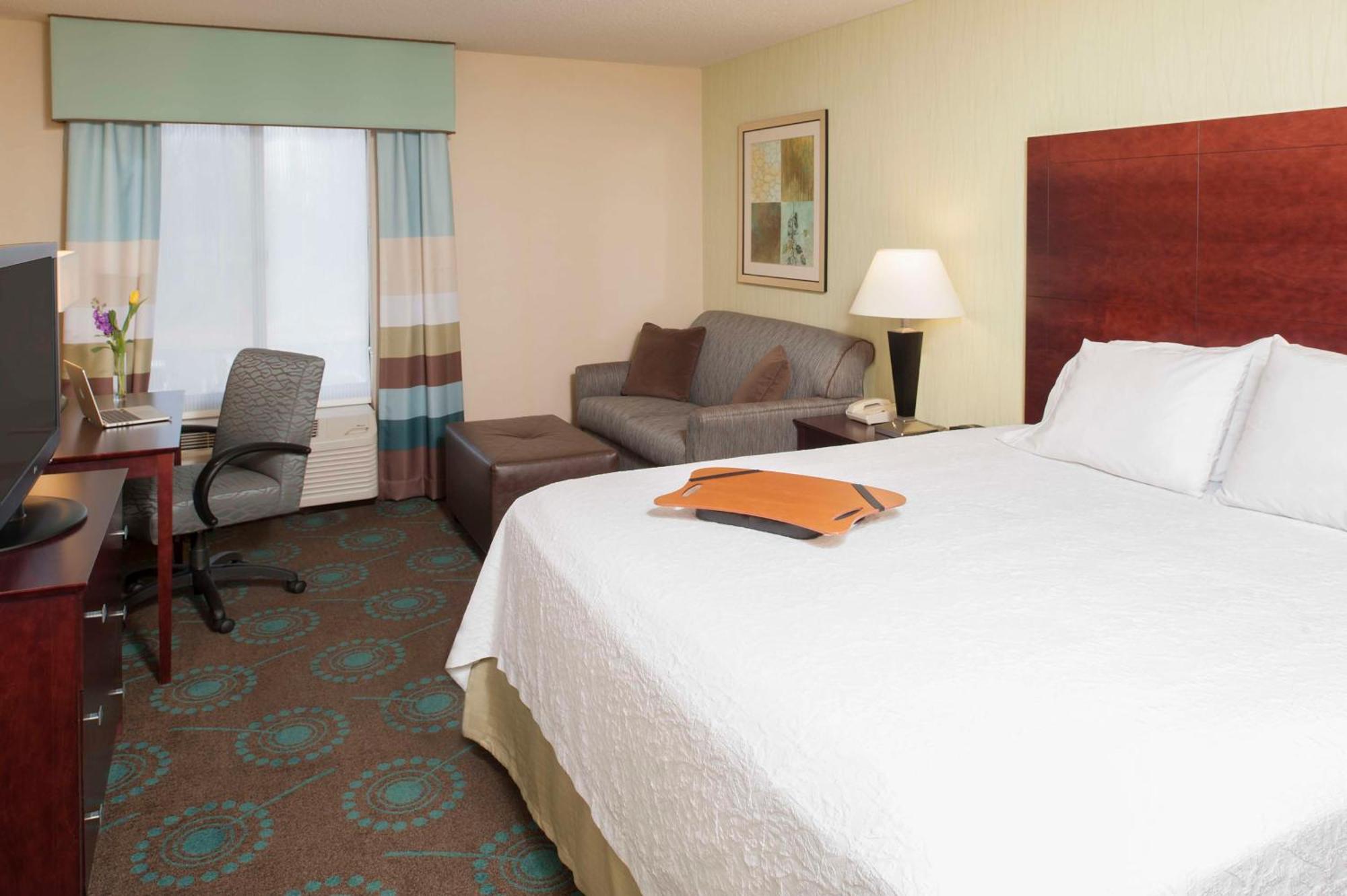 Queen Room with Two Queen Beds with Sleeper Sofa - Non-Smoking
