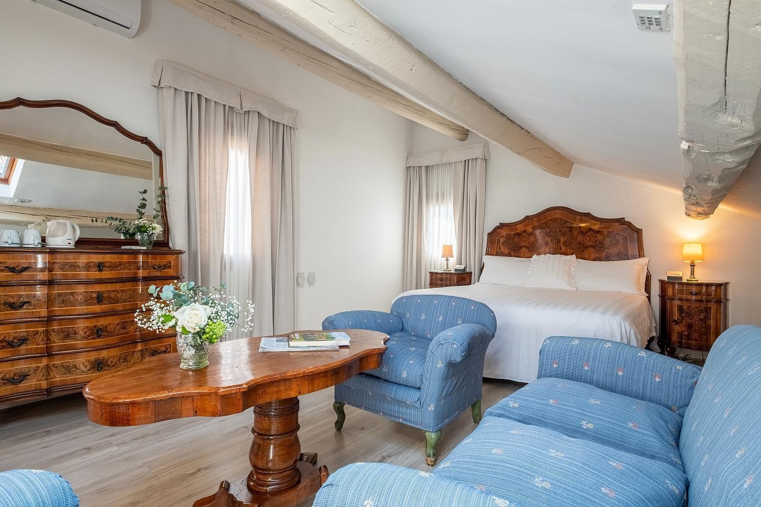 Family Room (4 Adults)