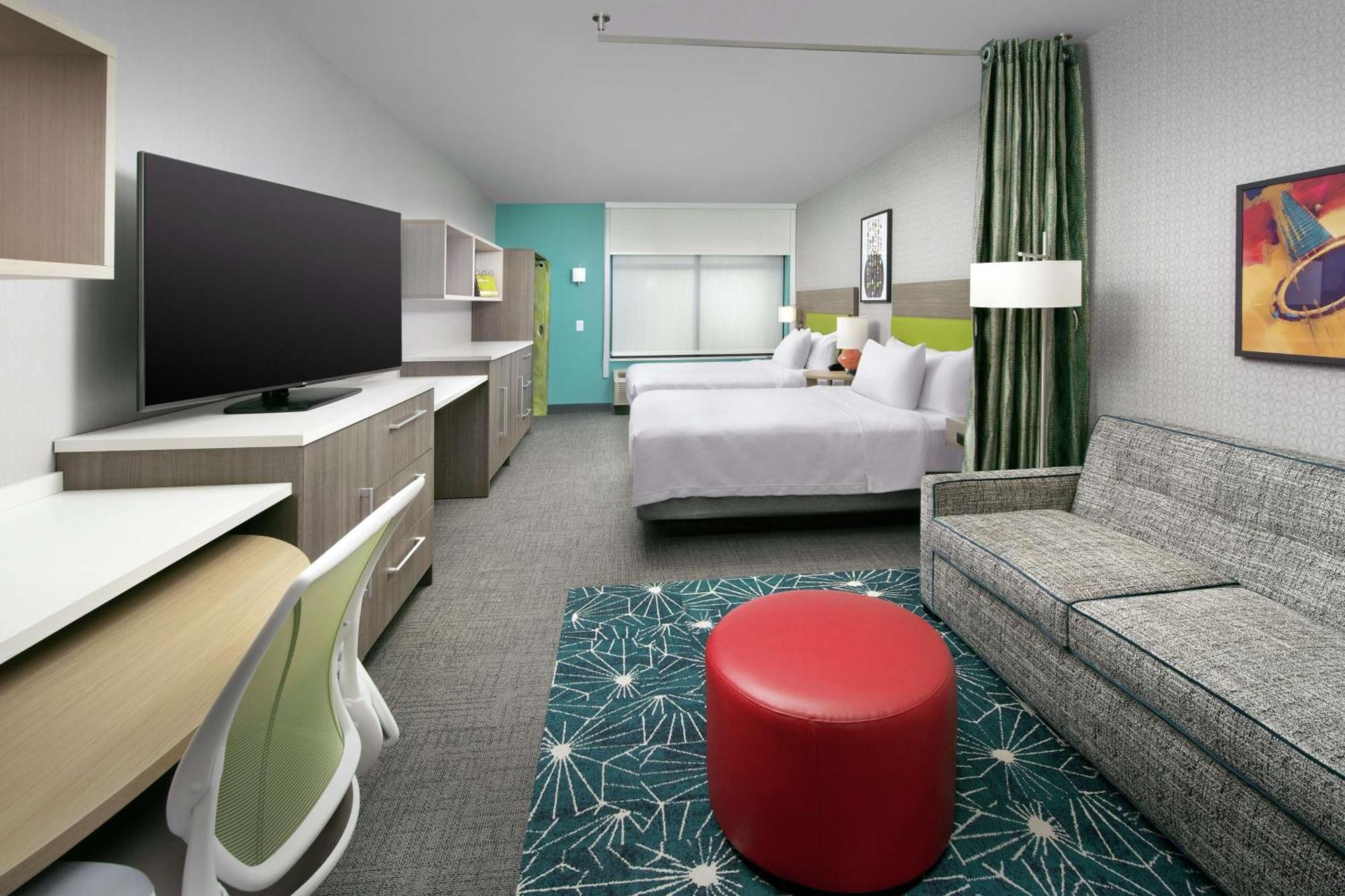 Queen Studio Two Queen Beds Non-Smoking