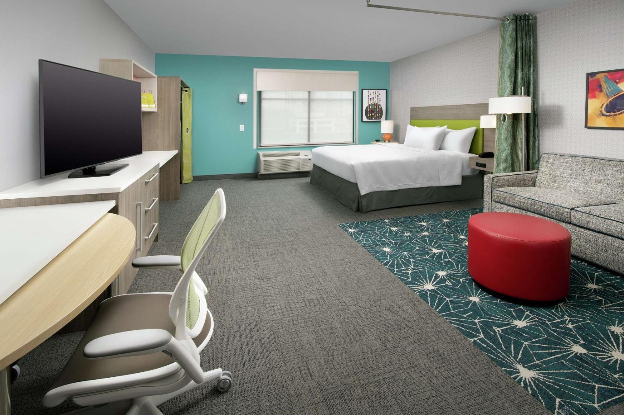 King Studio Suite Mobility Access or Non-Smoking