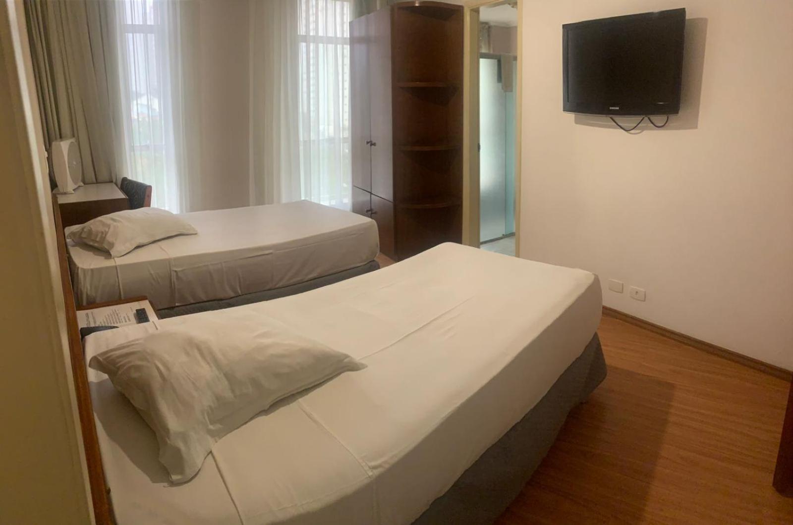 Quarto Quádruplo Standard