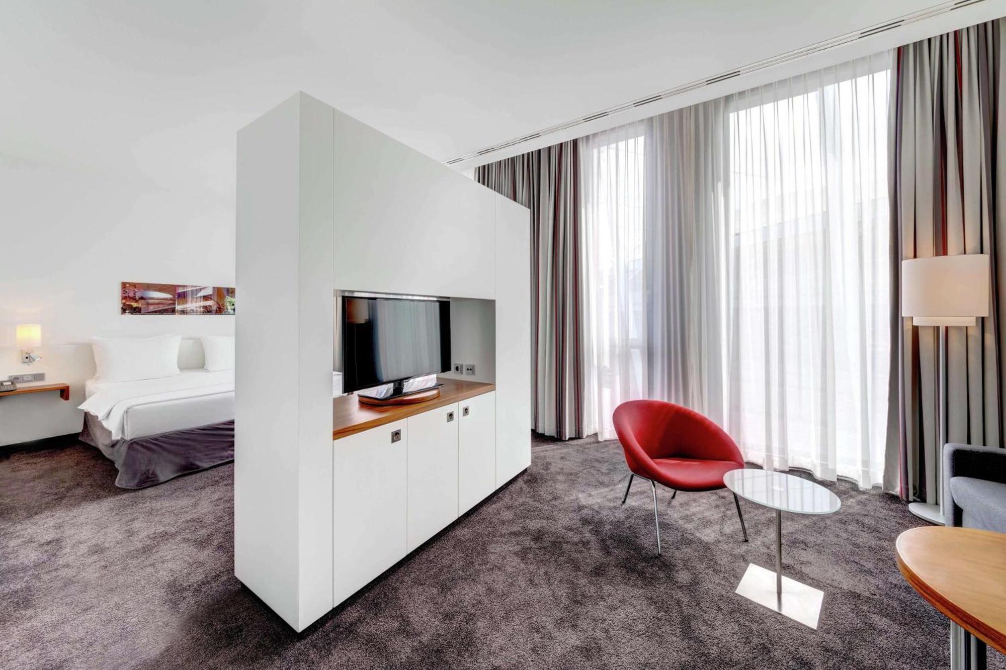 Suite Junior con sauna y sofá cama (4 adultos) - Cama extragrande