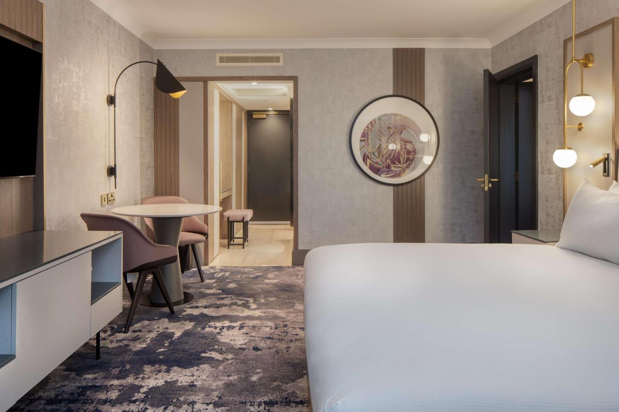 Executive 2 Bedroom Suite,1552665418:JPEG