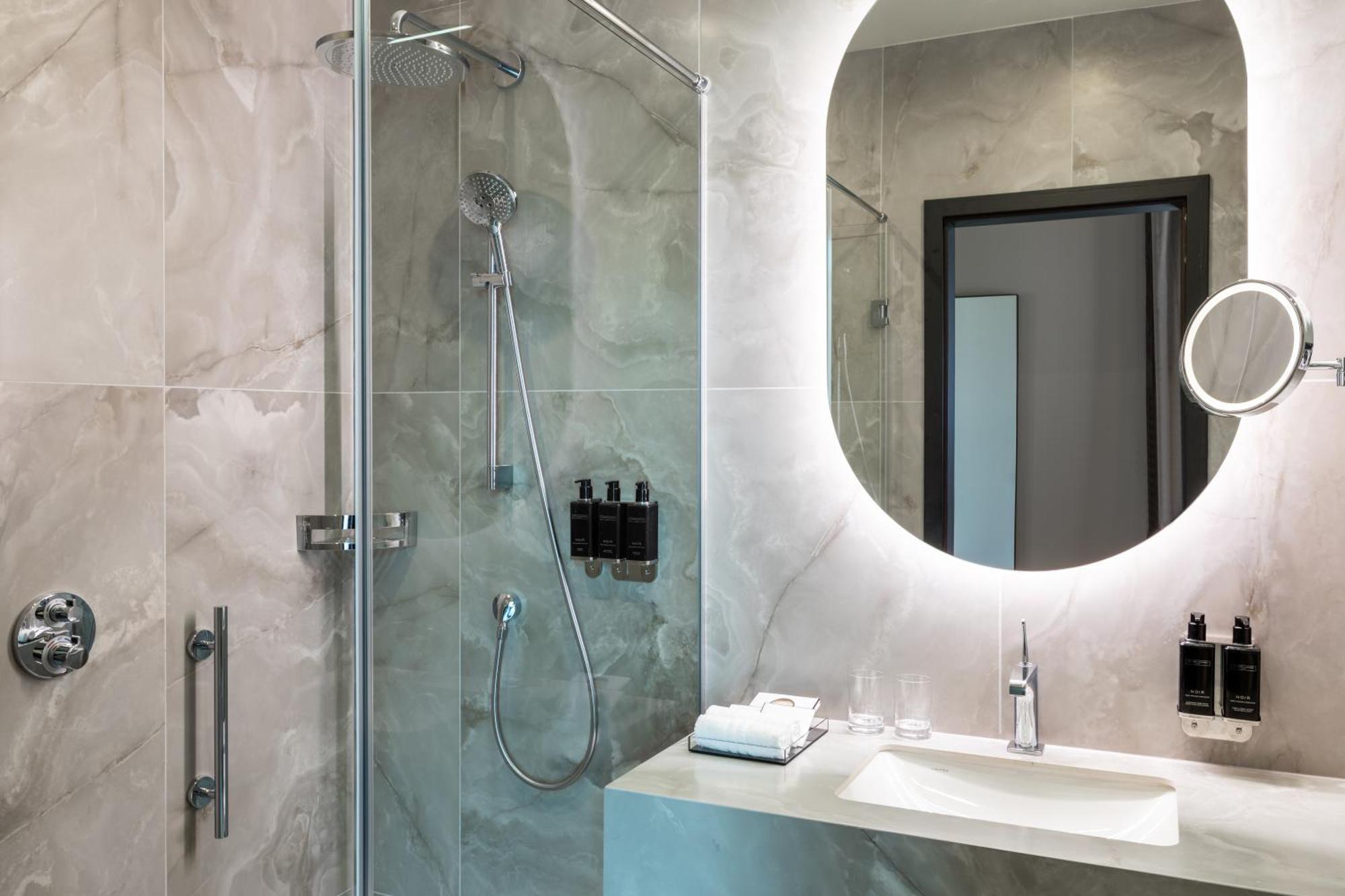 Chambre Argent avec 1 Lit King-Size