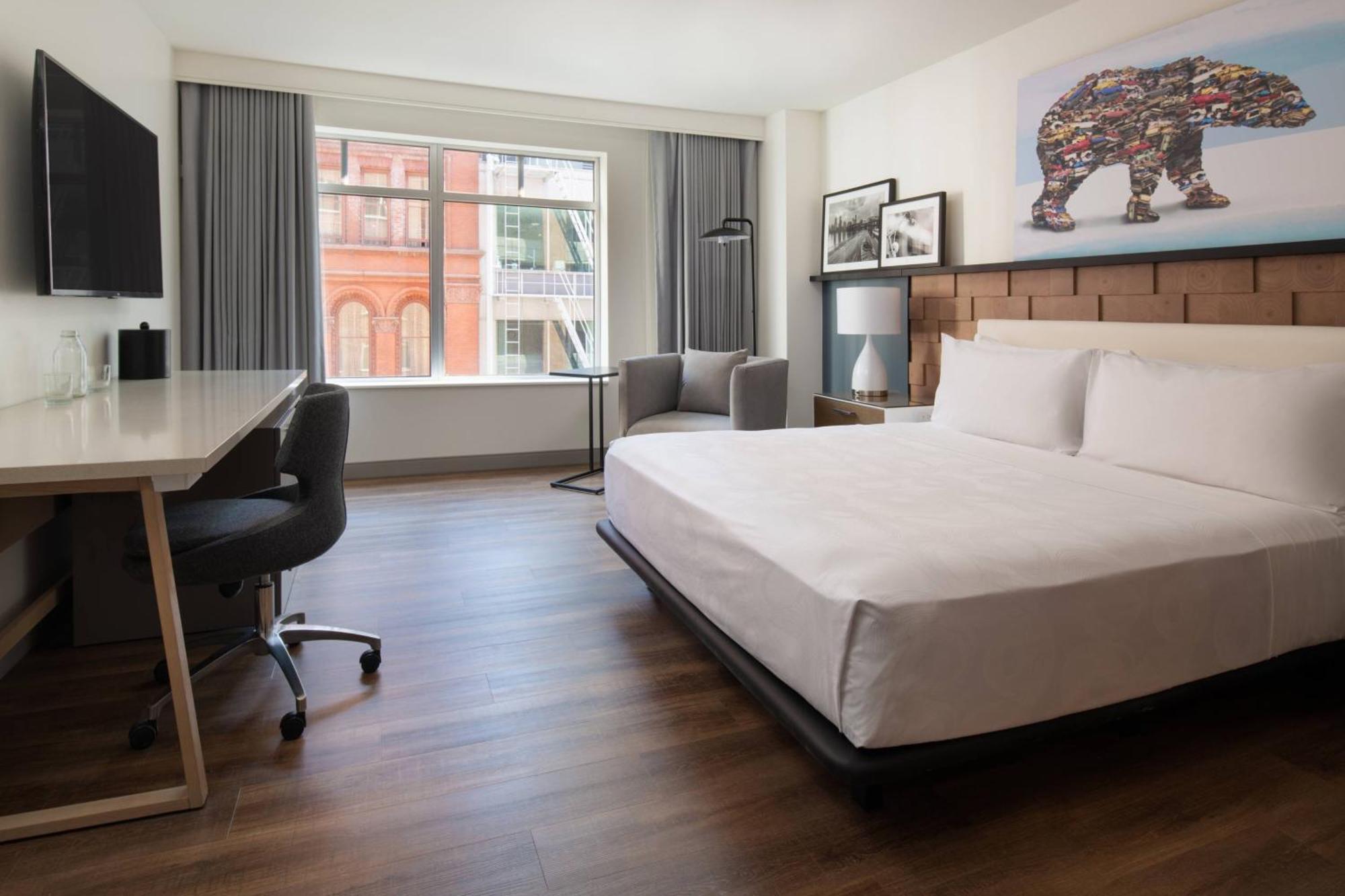 Standard King Room