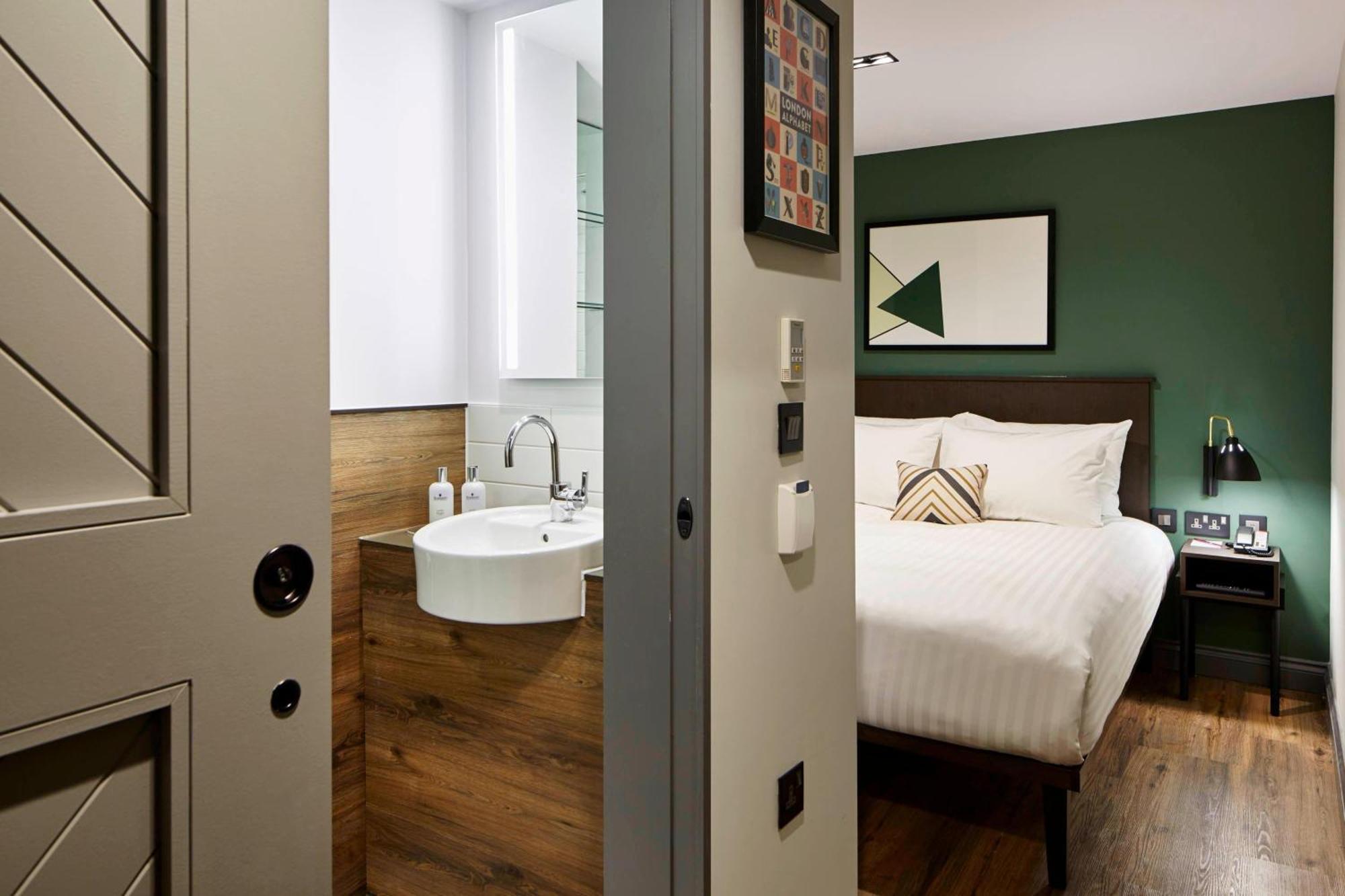 Suite com 1 Quarto e Cama de Casal